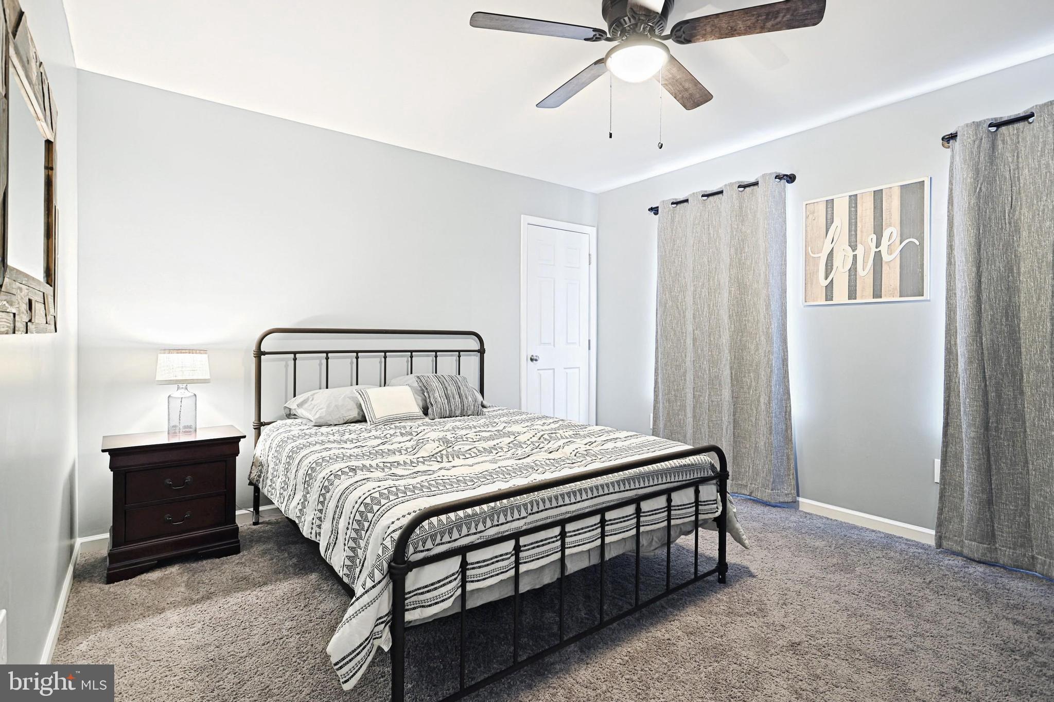 KENSINGTON - Residential