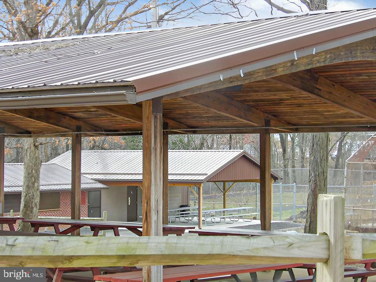 CENTENNIAL HILL - Residential