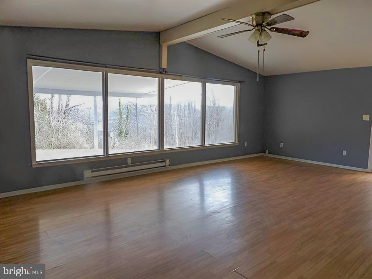 CENTENNIAL HILL - Residential