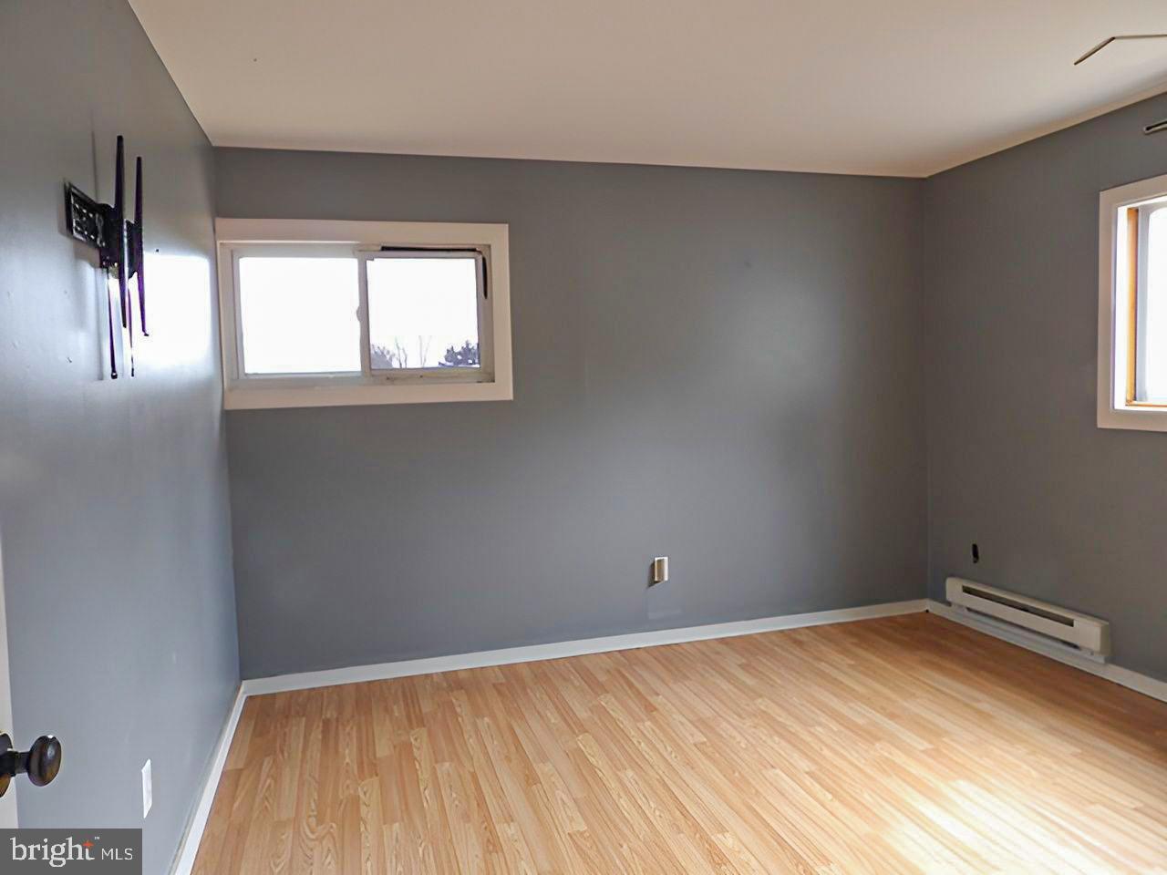 CENTENNIAL HILL - Residential