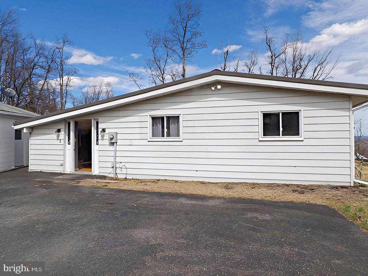 CENTENNIAL HILL - Residential