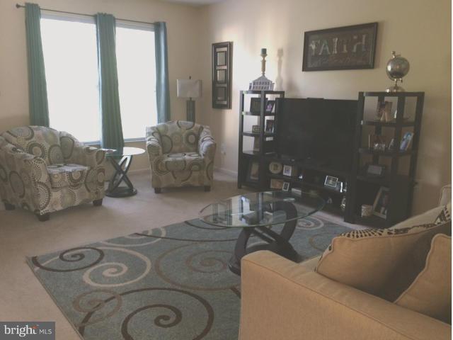 MAZEL - Residential Lease