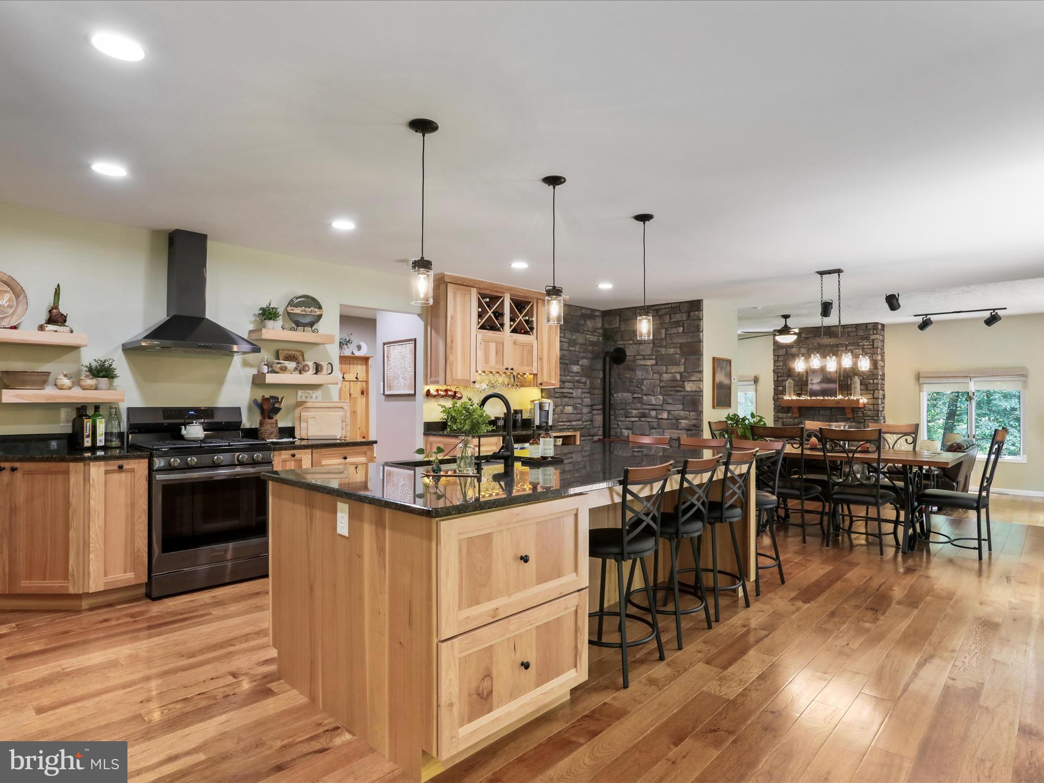 3953 W WEAVER ROAD
