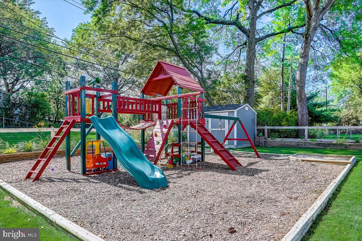 VILLA CRESTA - Residential