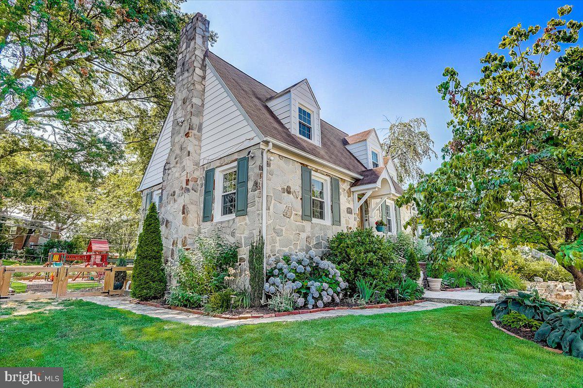 VILLA CRESTA - Residential