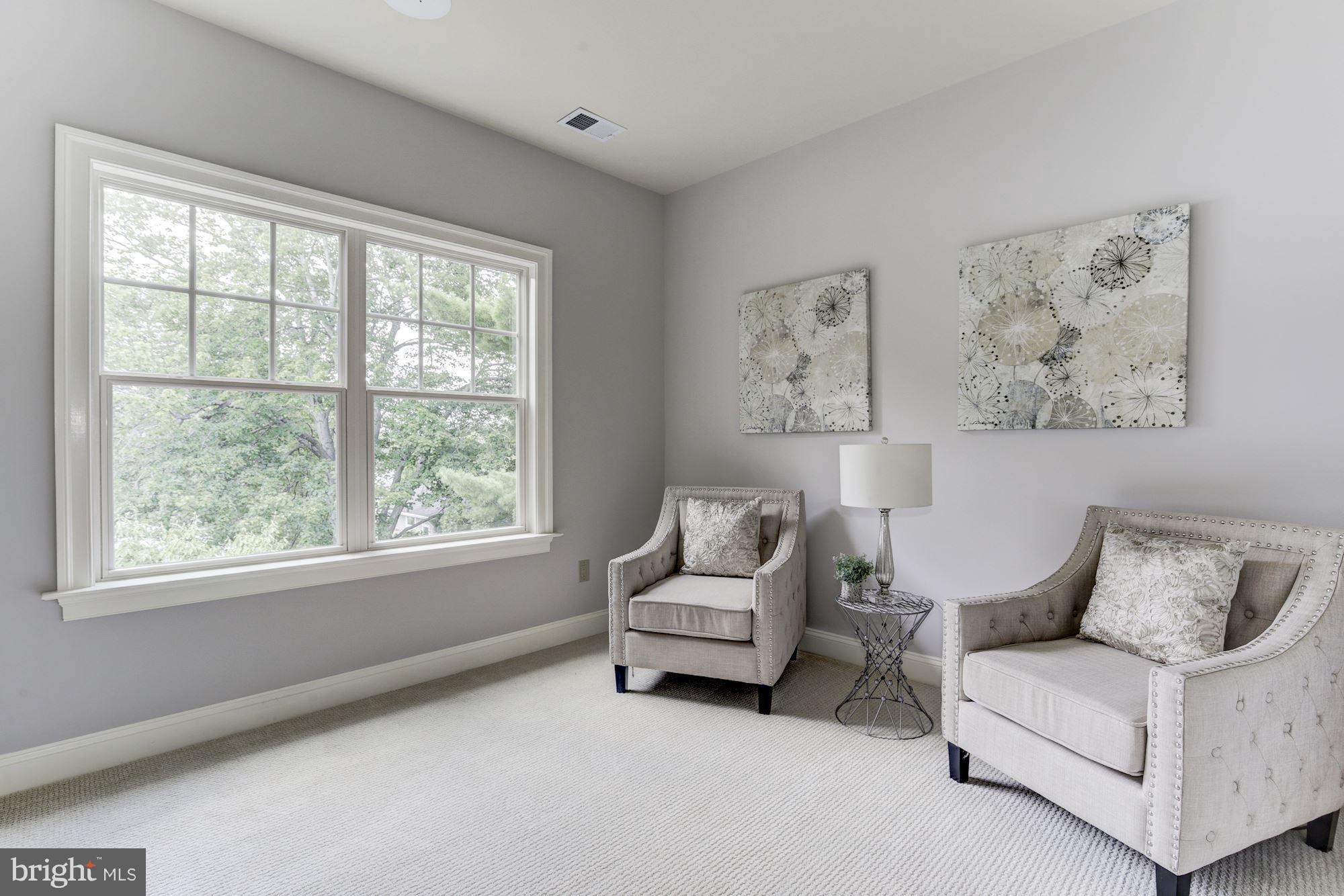 OAKWOOD KNOLLS - Residential