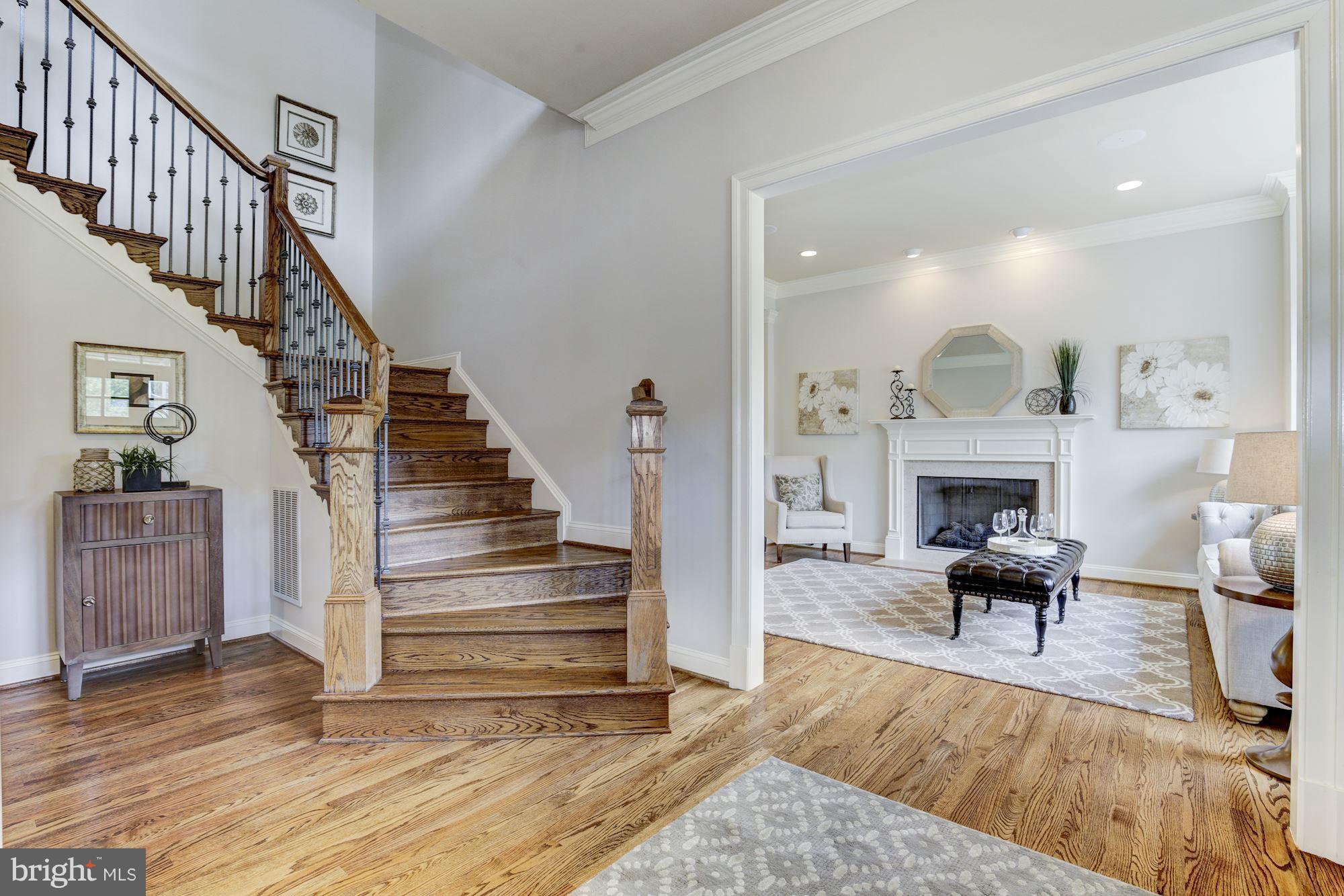 OAKWOOD KNOLLS - Residential