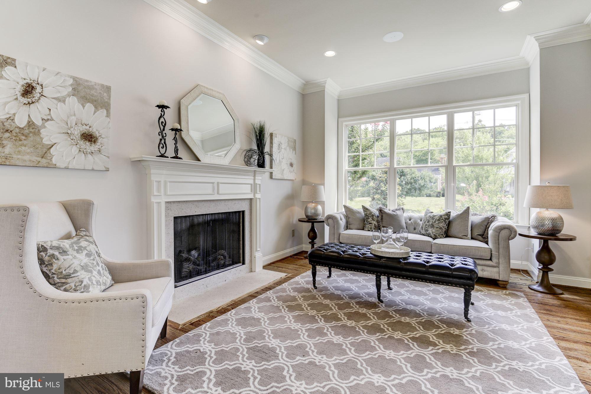 OAKWOOD KNOLLS - Residential