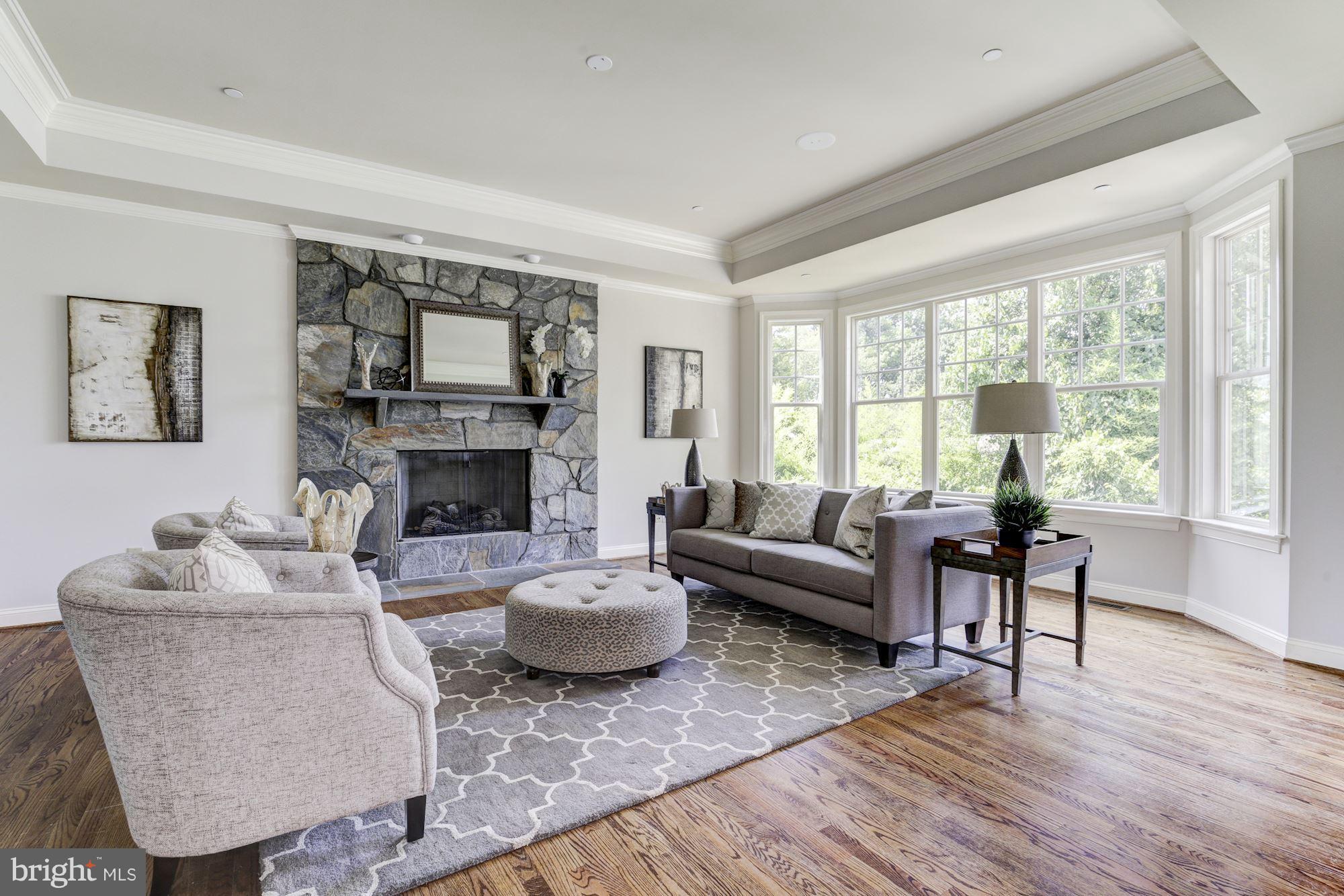 OAKWOOD KNOLLS - Residential