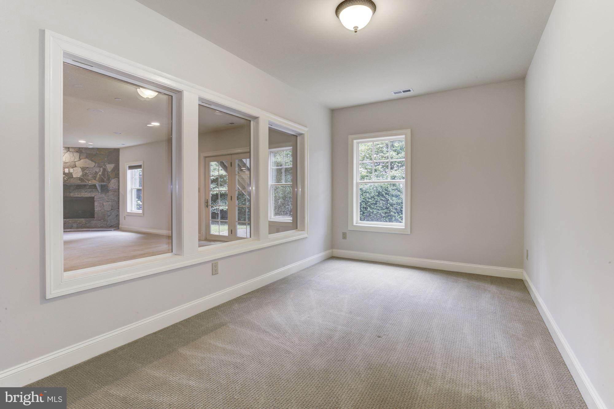 OAKWOOD KNOLLS - Residential