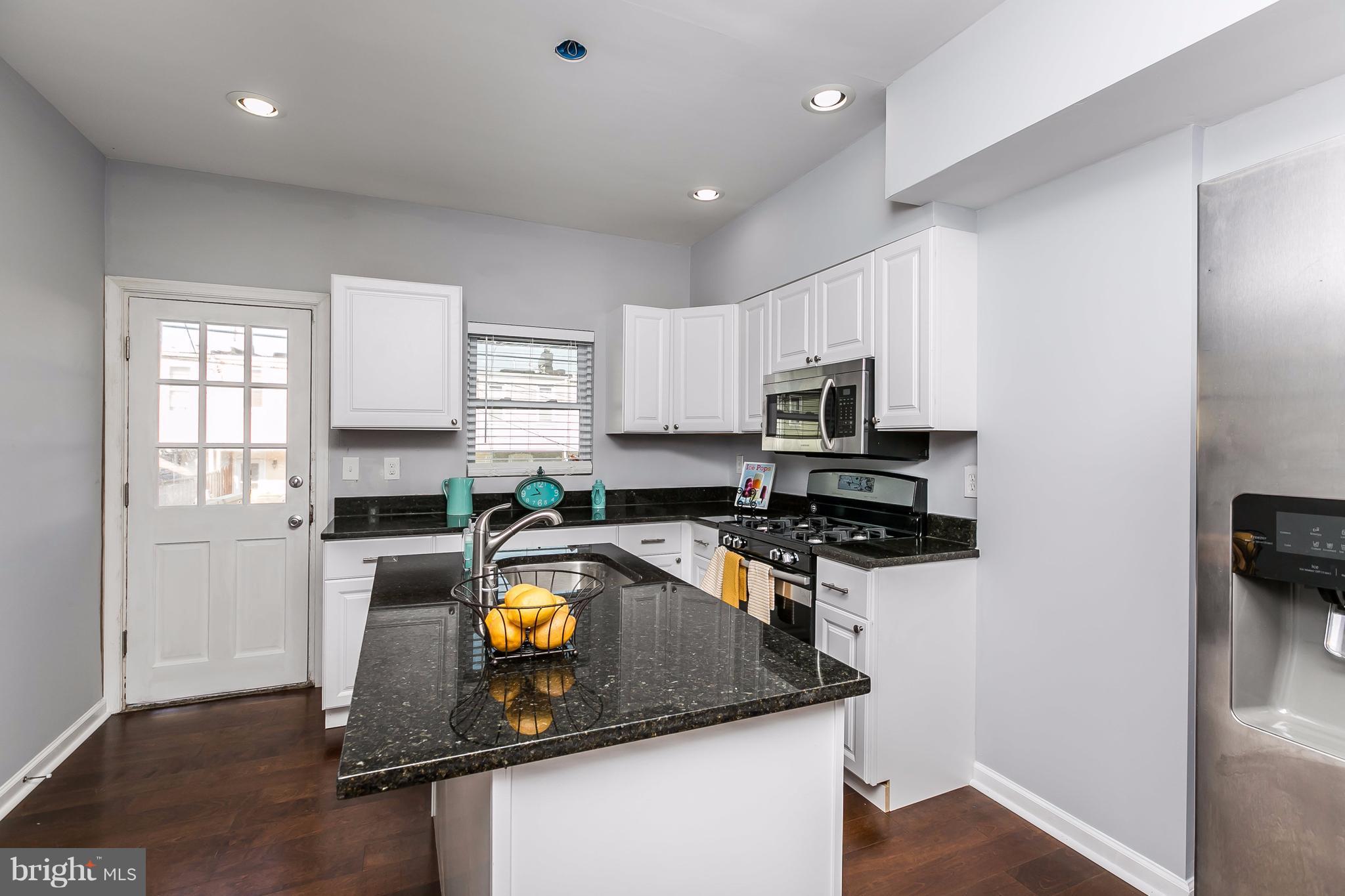 GREEKTOWN - Residential