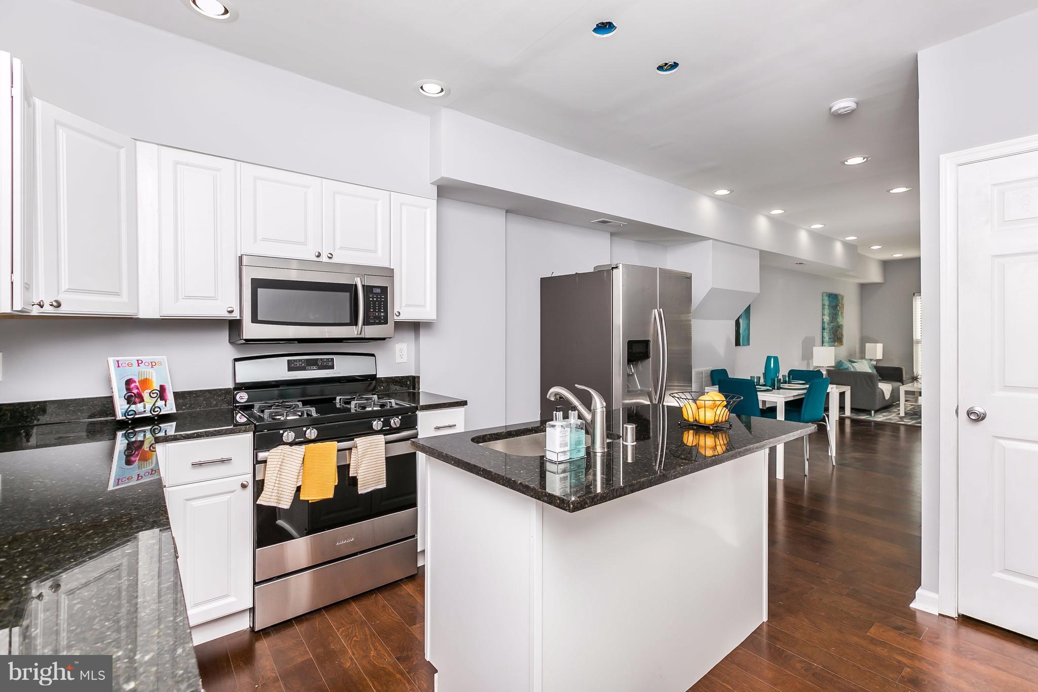 GREEKTOWN - Residential