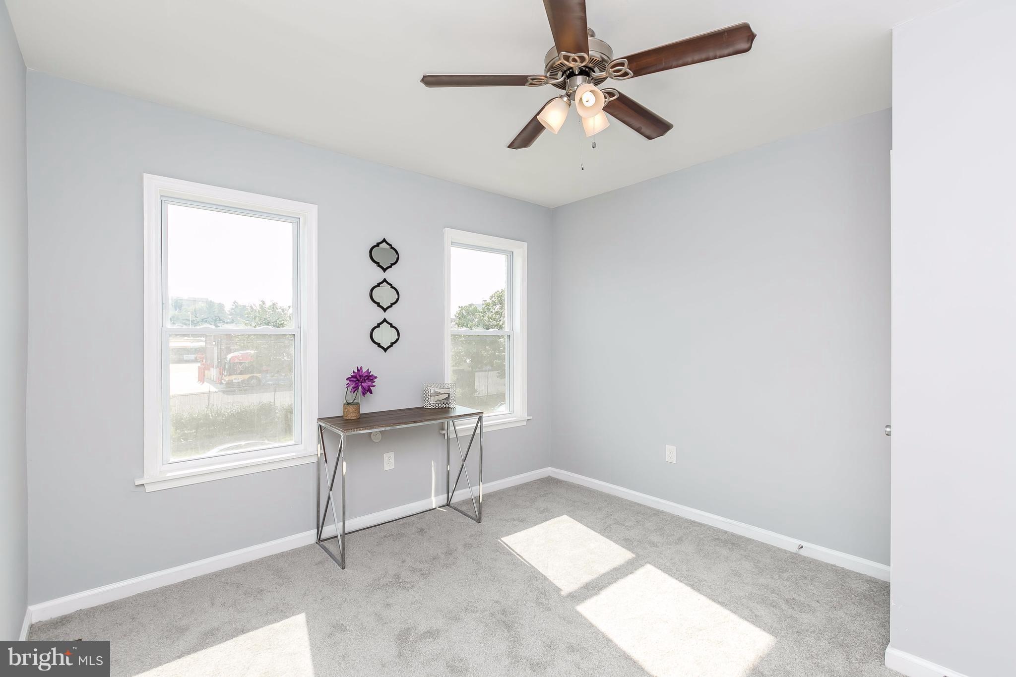 GREEKTOWN - Residential