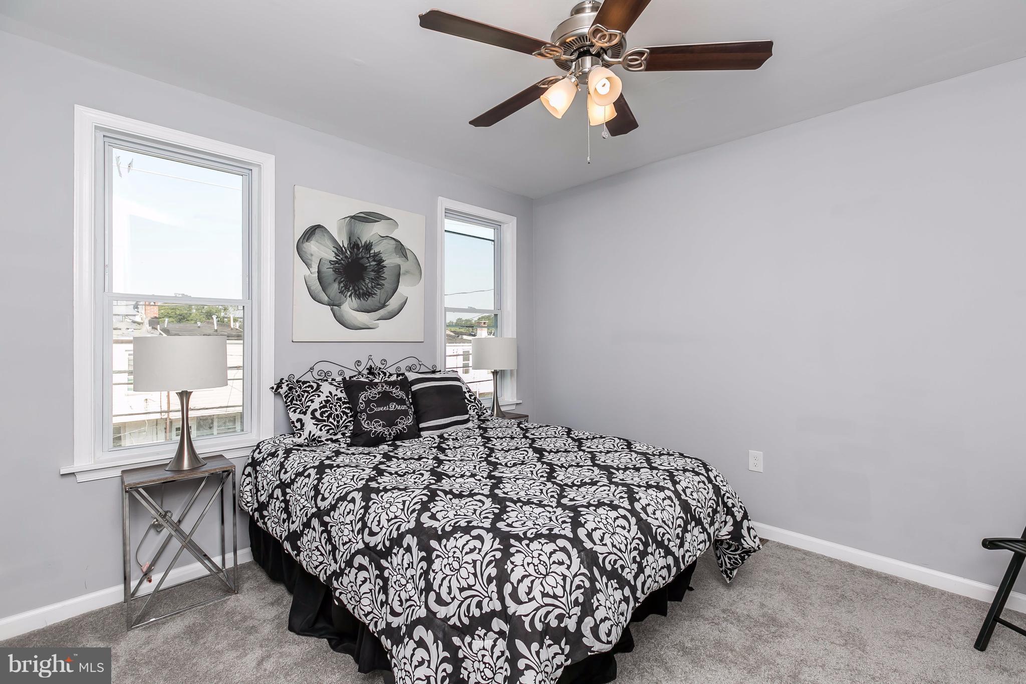 GREEKTOWN - Residential