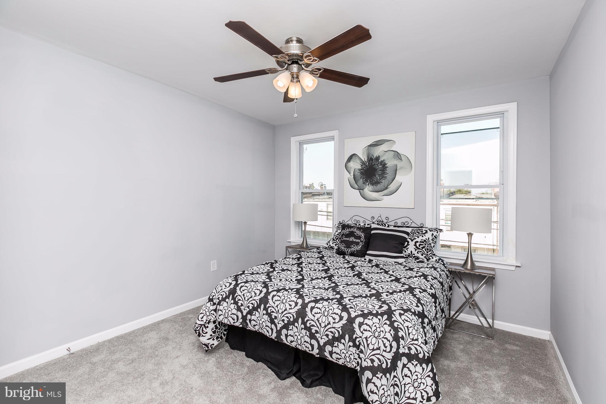 GREEKTOWN - Residential