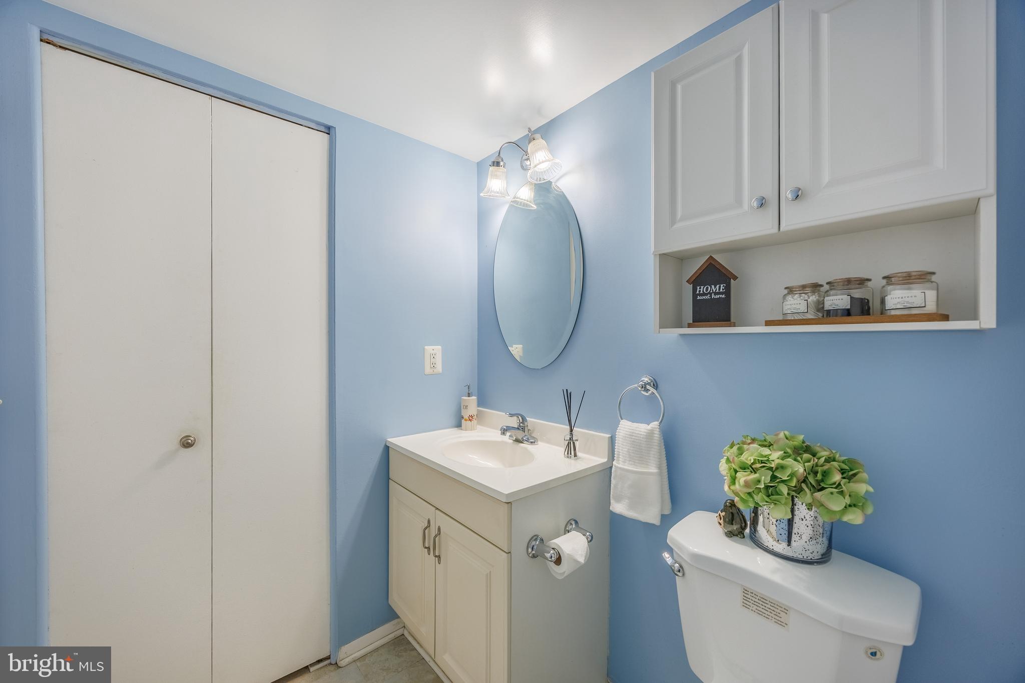 HAMPSTEAD VALLEY - Residential