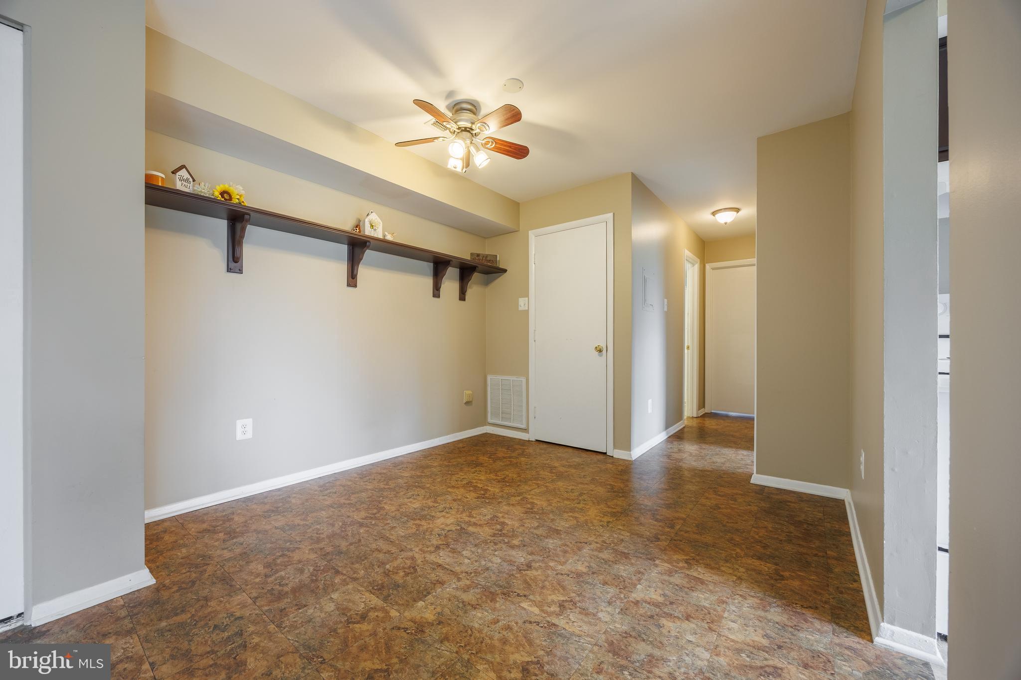 HAMPSTEAD VALLEY - Residential