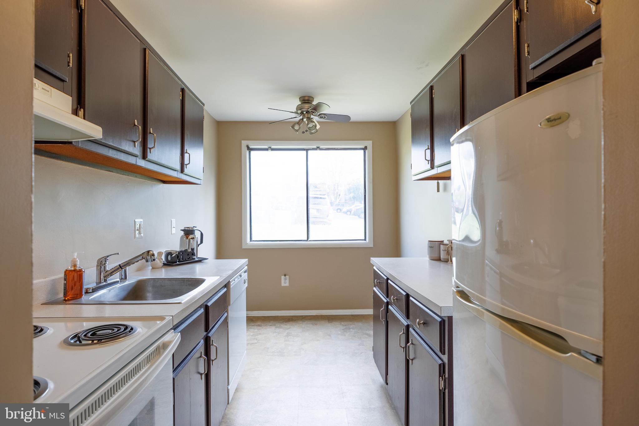 HAMPSTEAD VALLEY - Residential