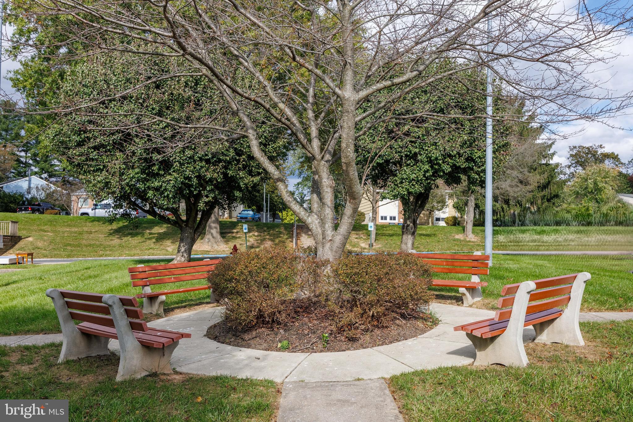 HAMPSTEAD VALLEY - Residential