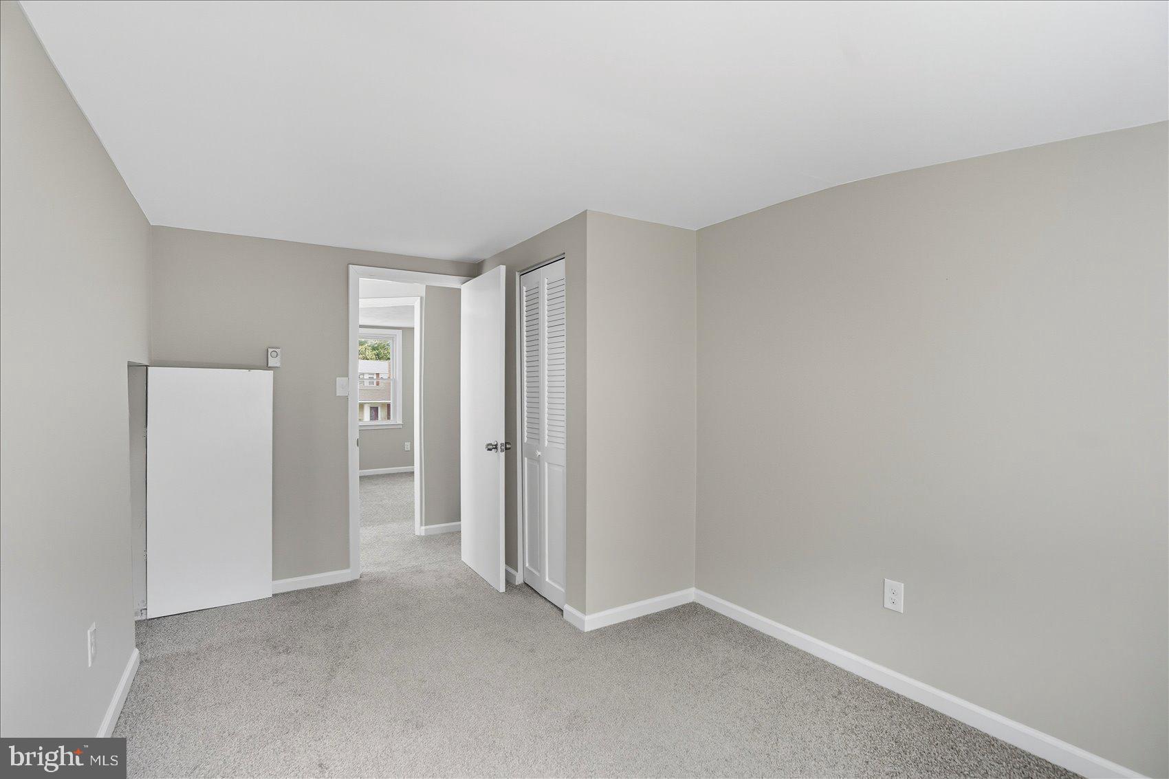 HAMILTON HILLS - Residential
