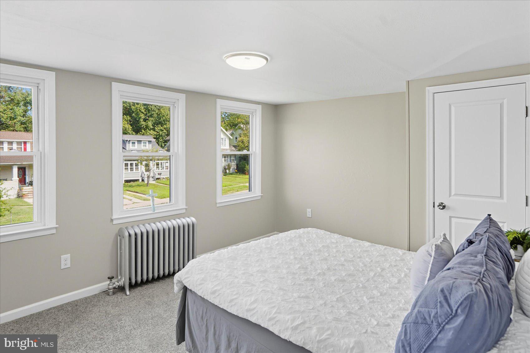 HAMILTON HILLS - Residential