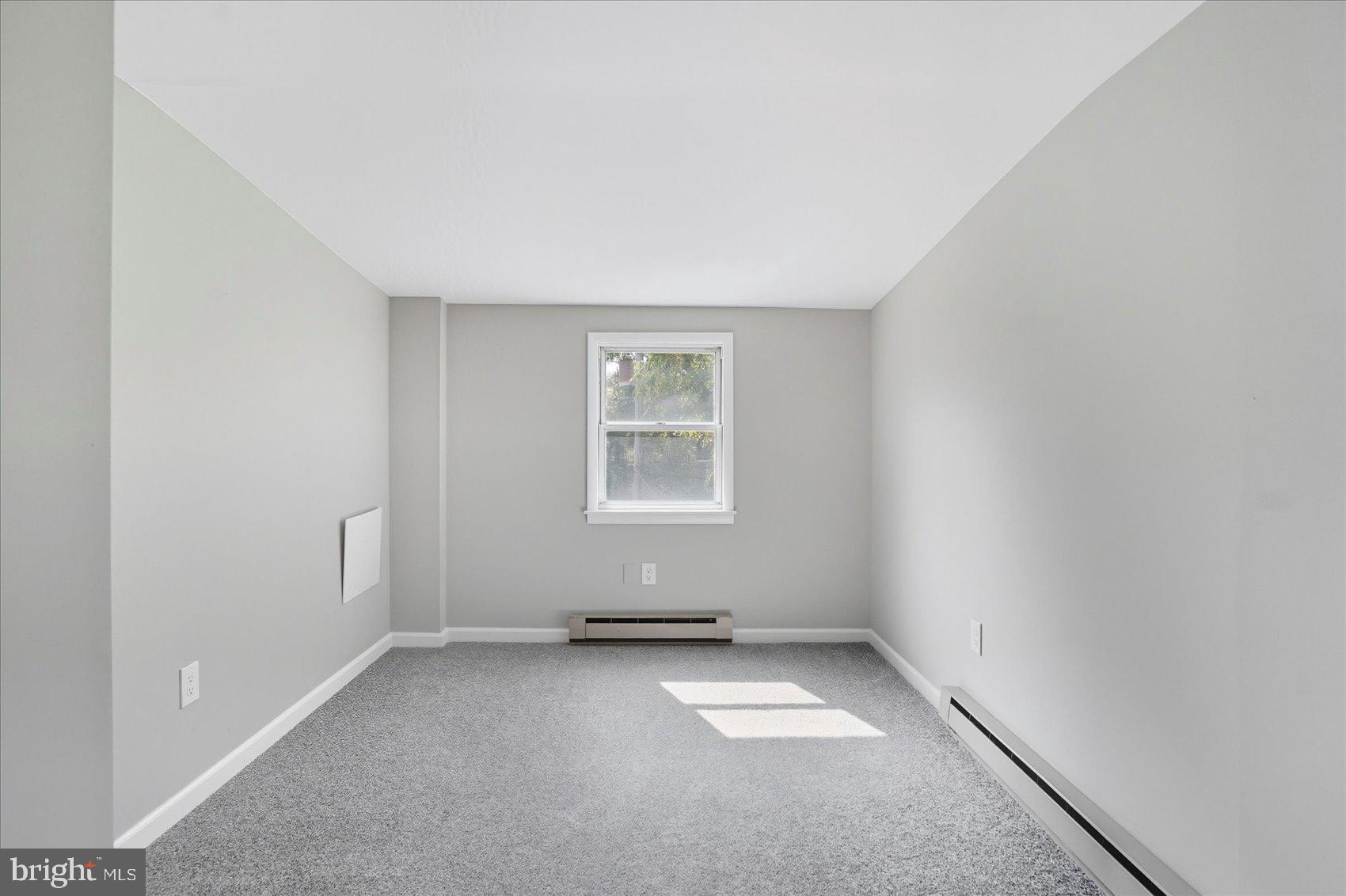 HAMILTON HILLS - Residential