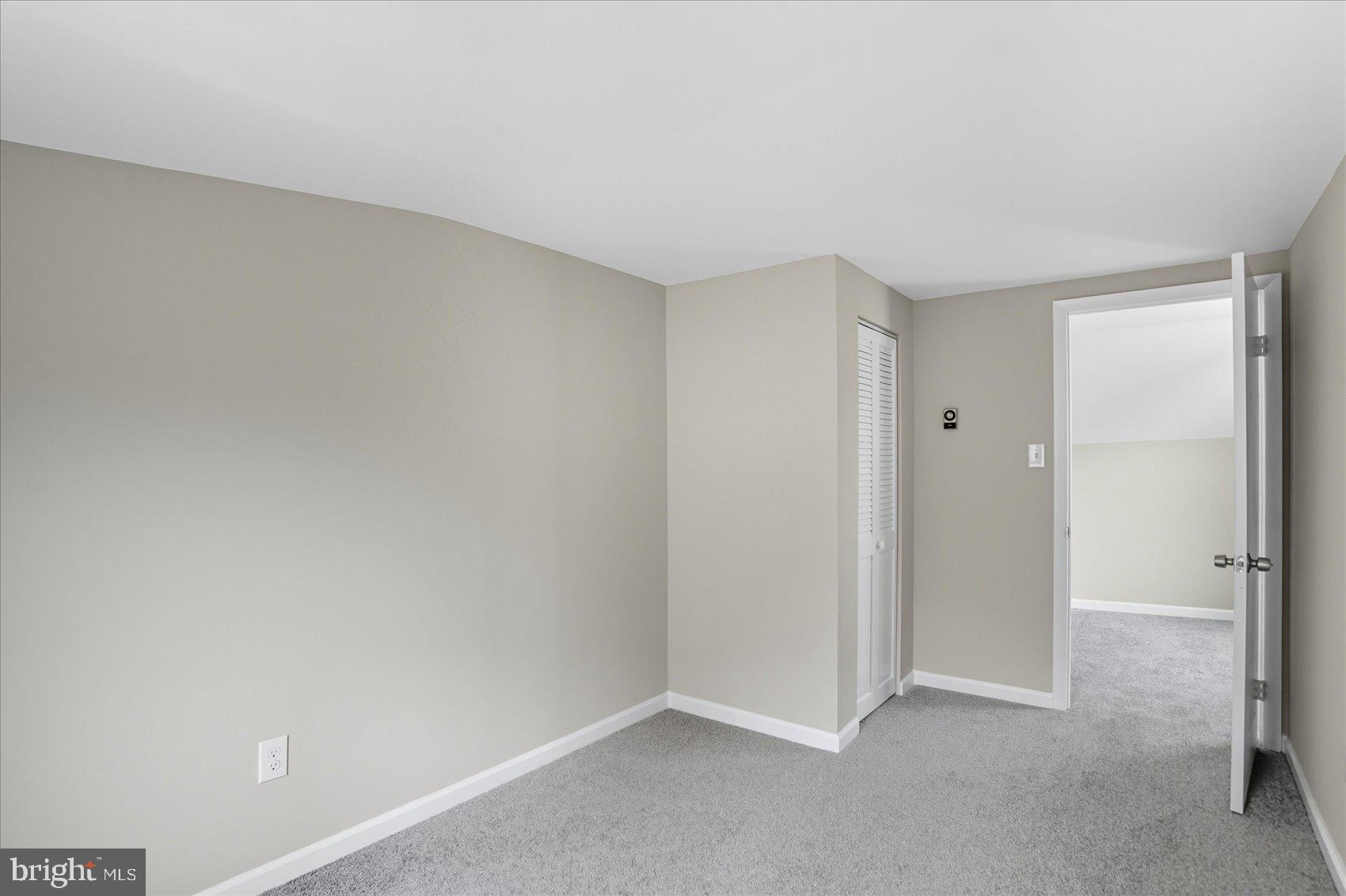 HAMILTON HILLS - Residential