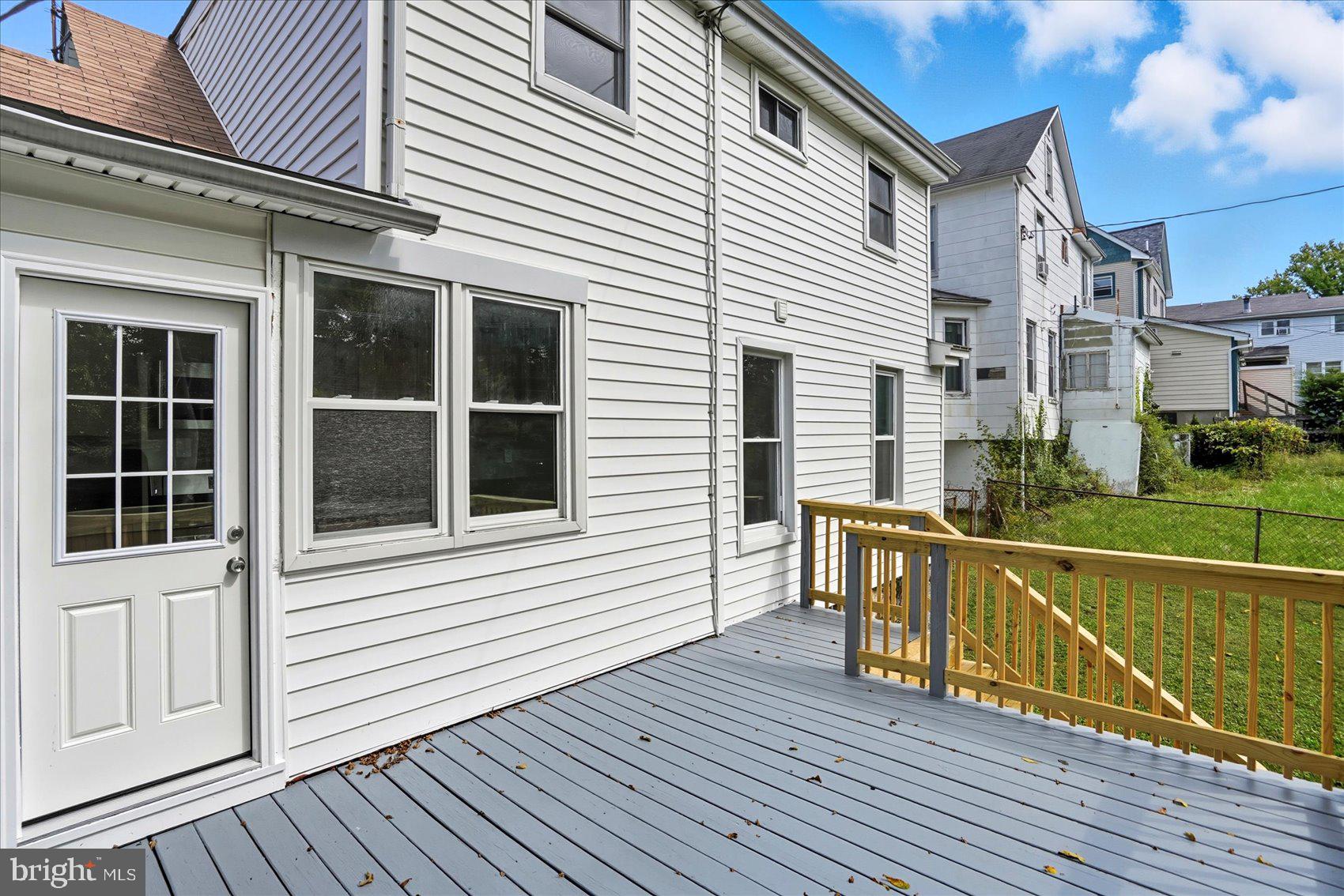HAMILTON HILLS - Residential