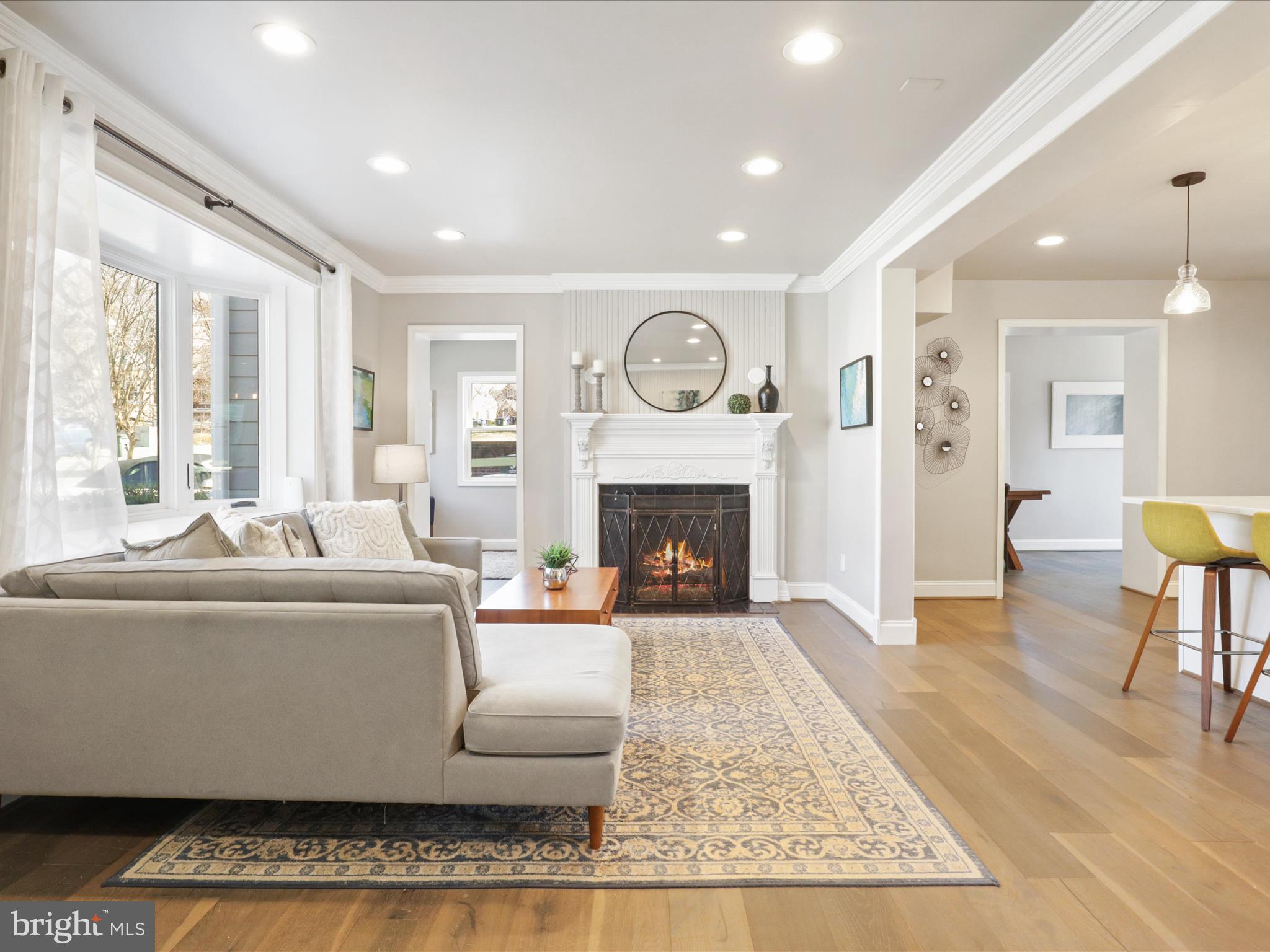 OVER LEE KNOLLS - Residential