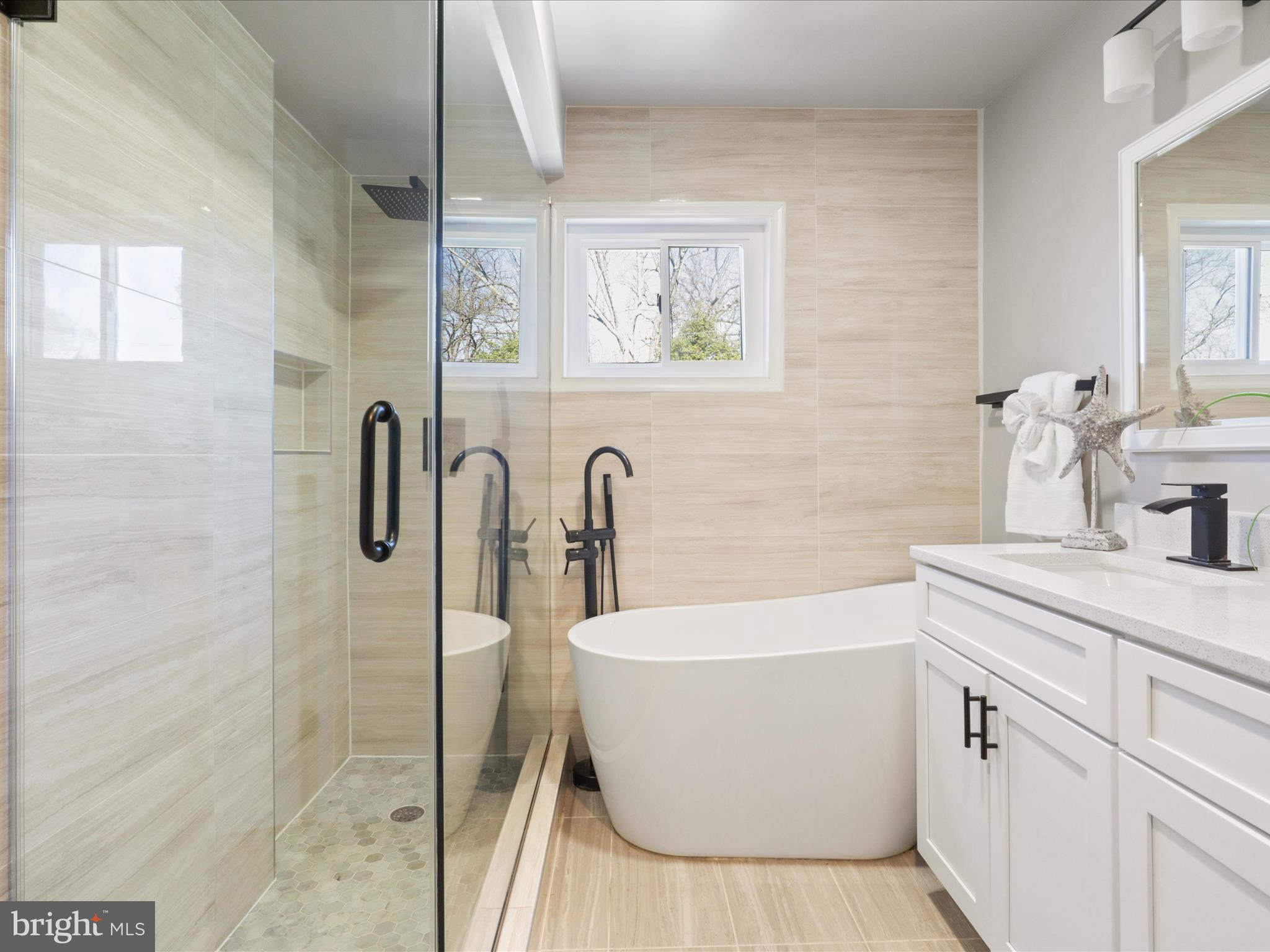 OVER LEE KNOLLS - Residential