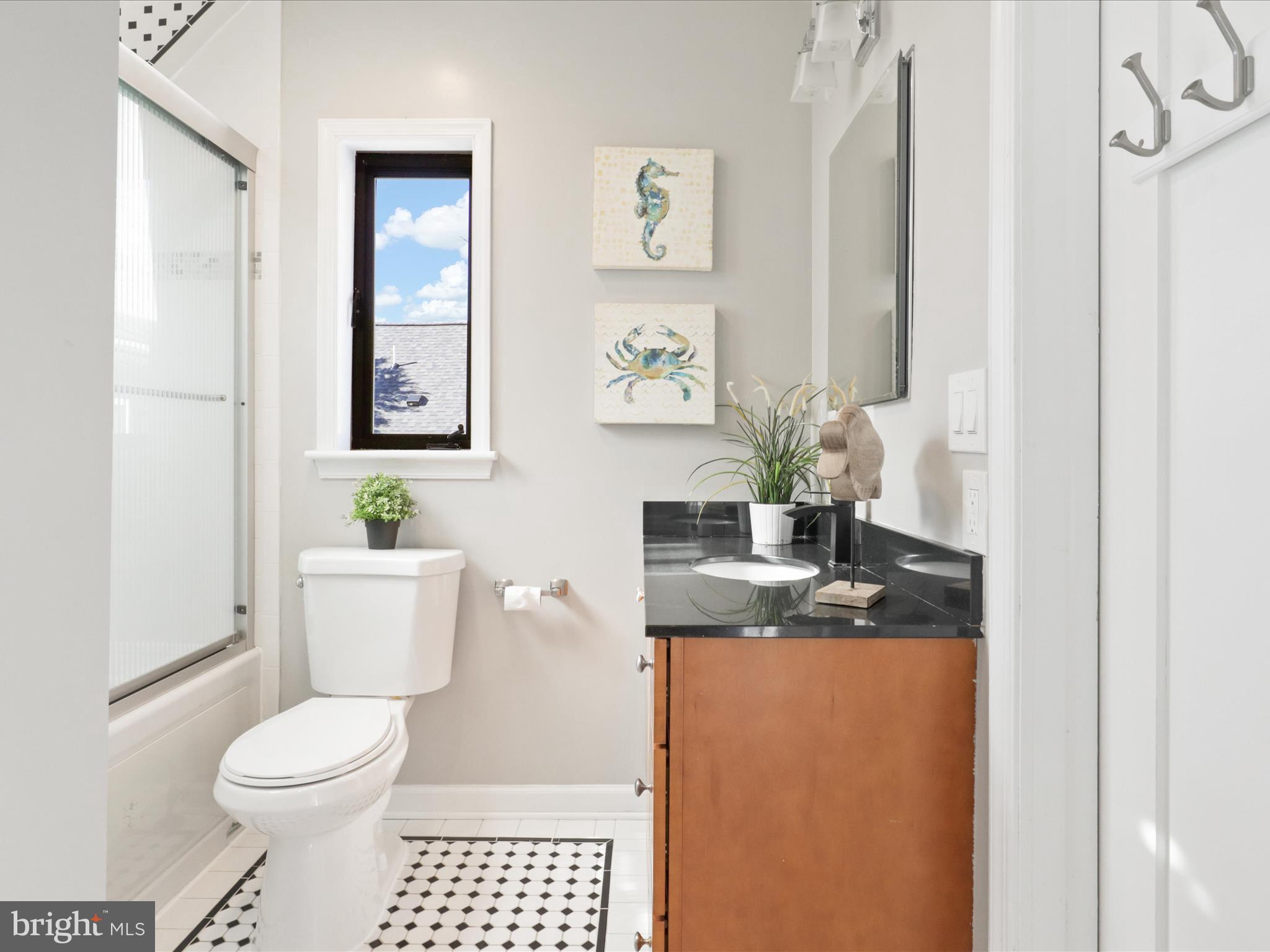 OVER LEE KNOLLS - Residential