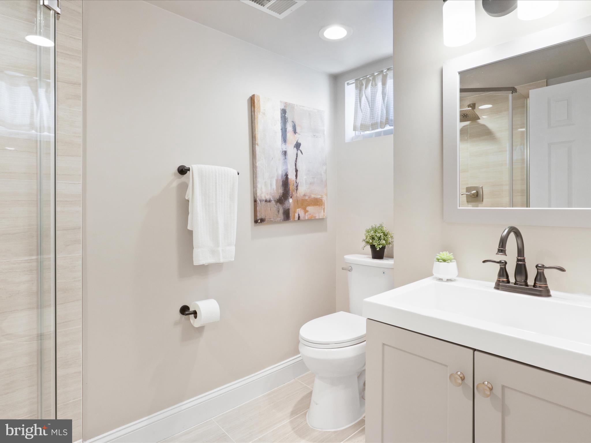 OVER LEE KNOLLS - Residential