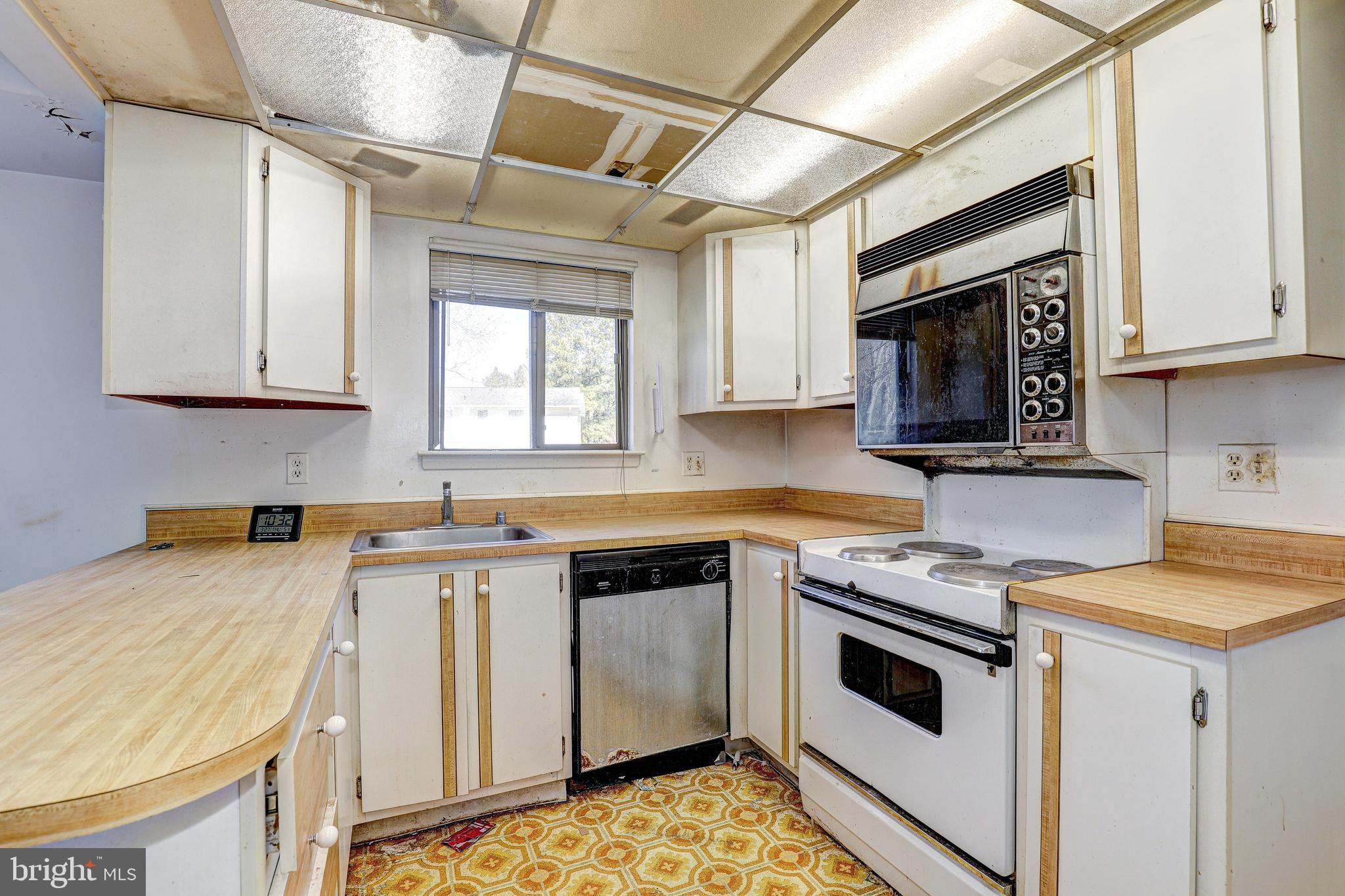 DELIGHT MEADOWS - Residential