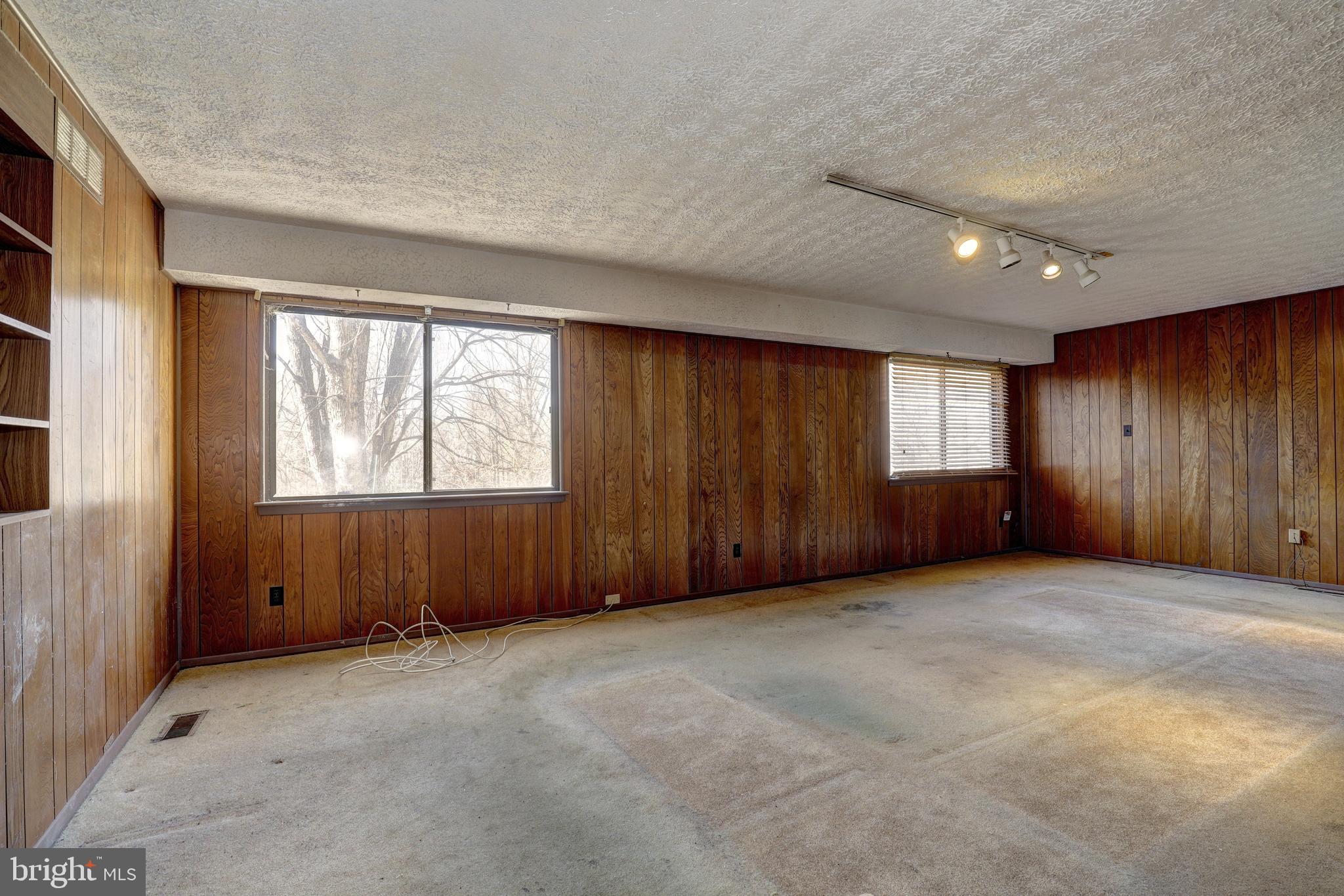 DELIGHT MEADOWS - Residential