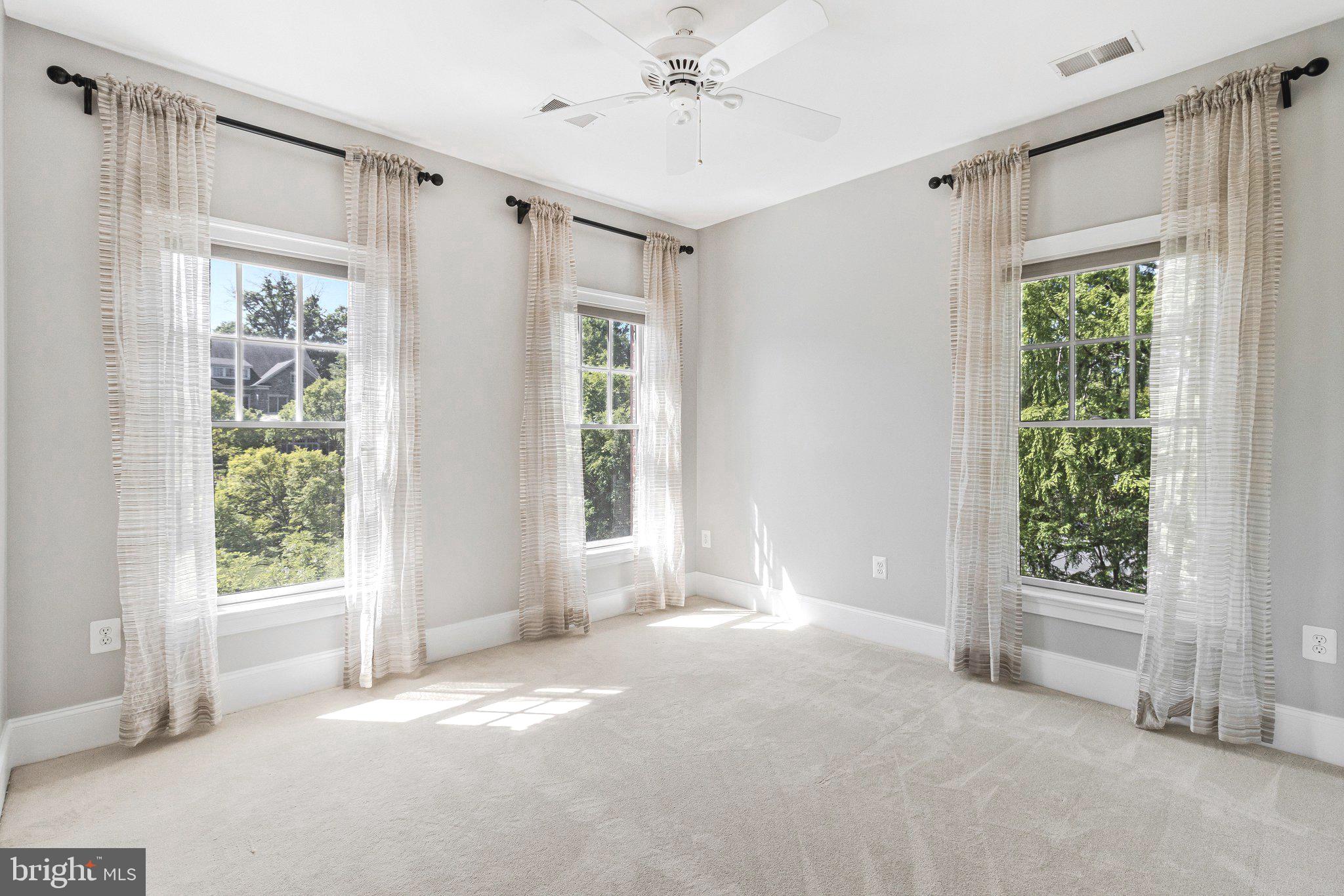 STOCKWELL MANOR - Residential