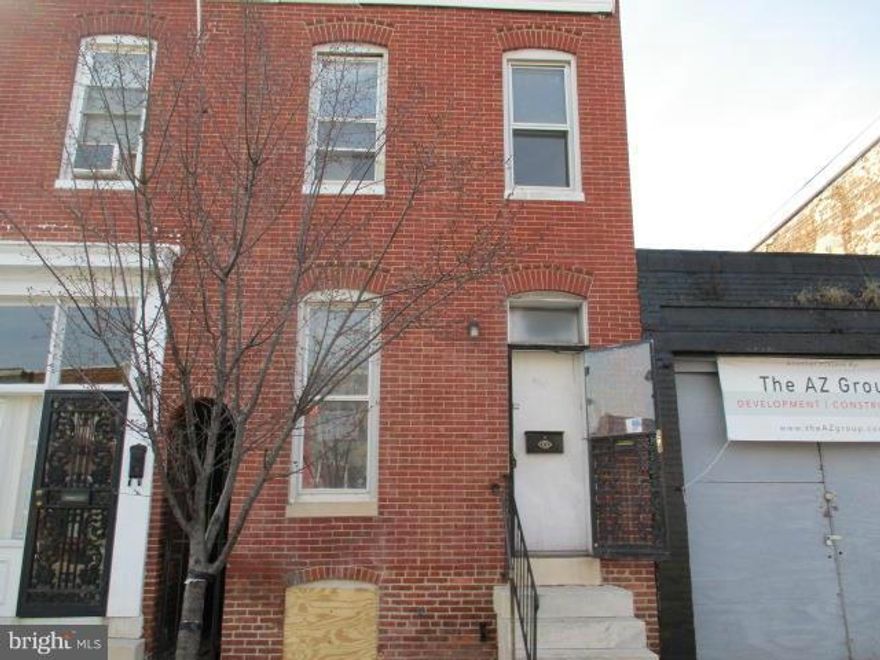 This 3 level row home offers deep fenced rear yard .Open floor plan on main level. Updates in the past to include , hvac, kitchen & more. Upper level has 3 bedrooms and full bath. Lower level is unfinished. Close to Johns Hopkins and Patterson Park .Easy access to 83 and down town Baltimore. Agents view documents uploaded on this MLS for easy contract details.