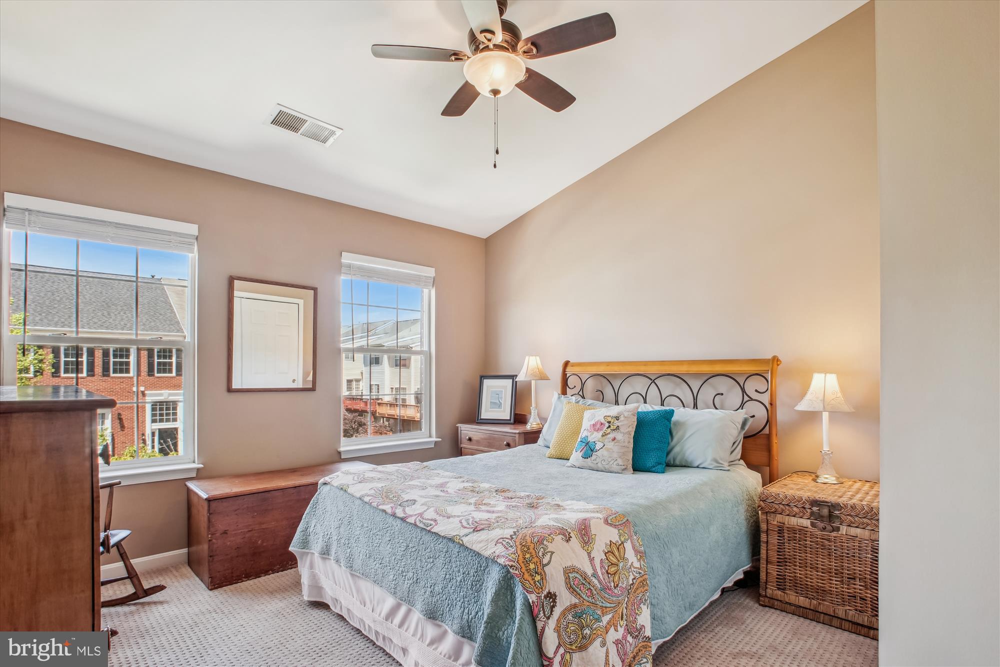 KINGSTOWNE - Residential