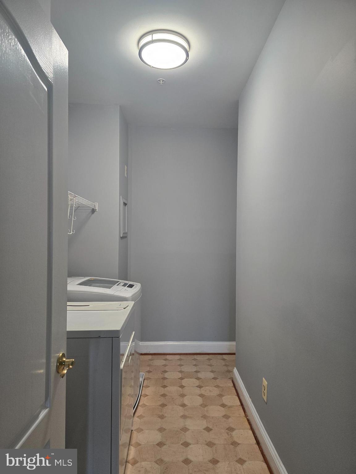 WAVERLY WOODS - Residential