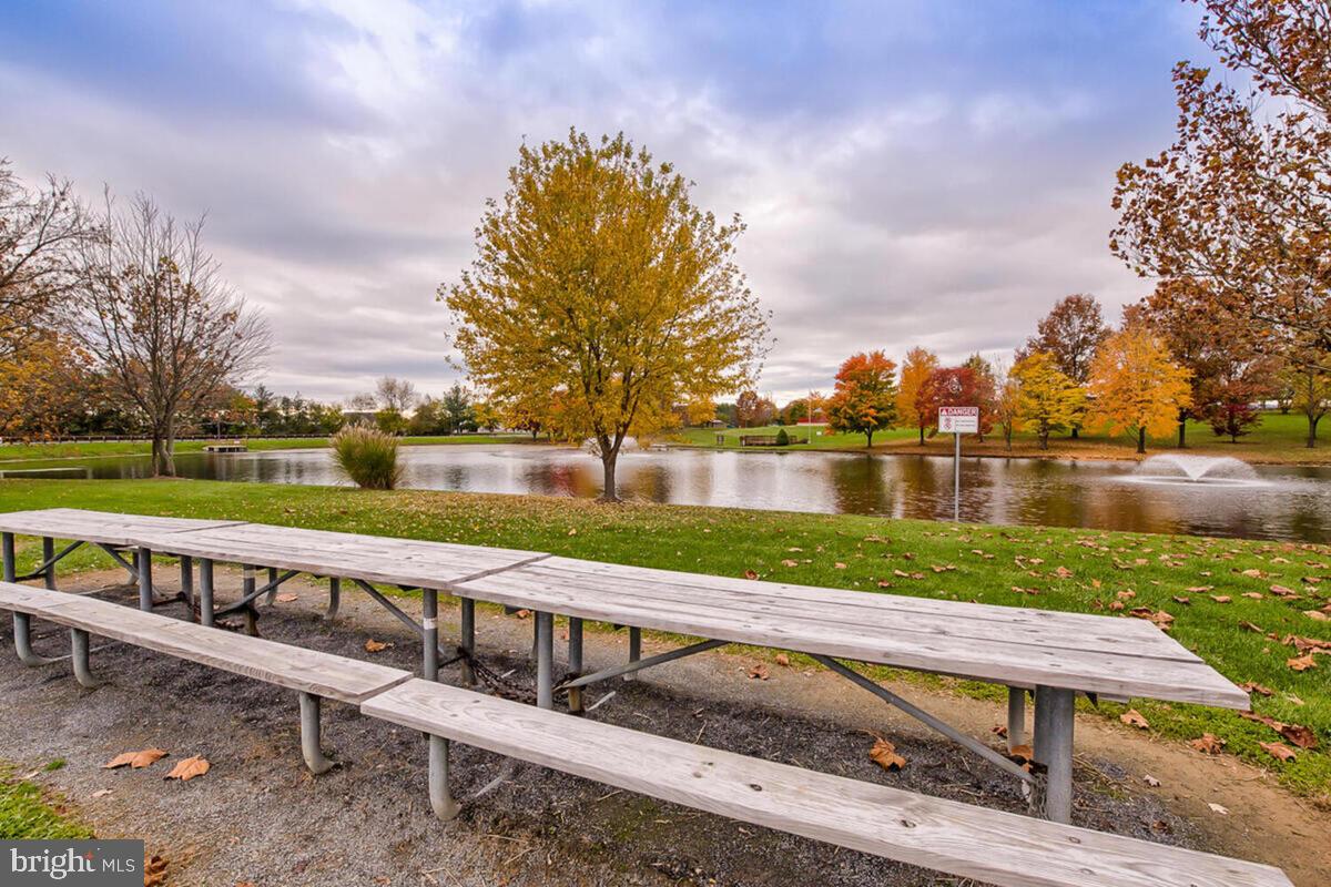 FOUNTAINDALE SOUTH - Residential