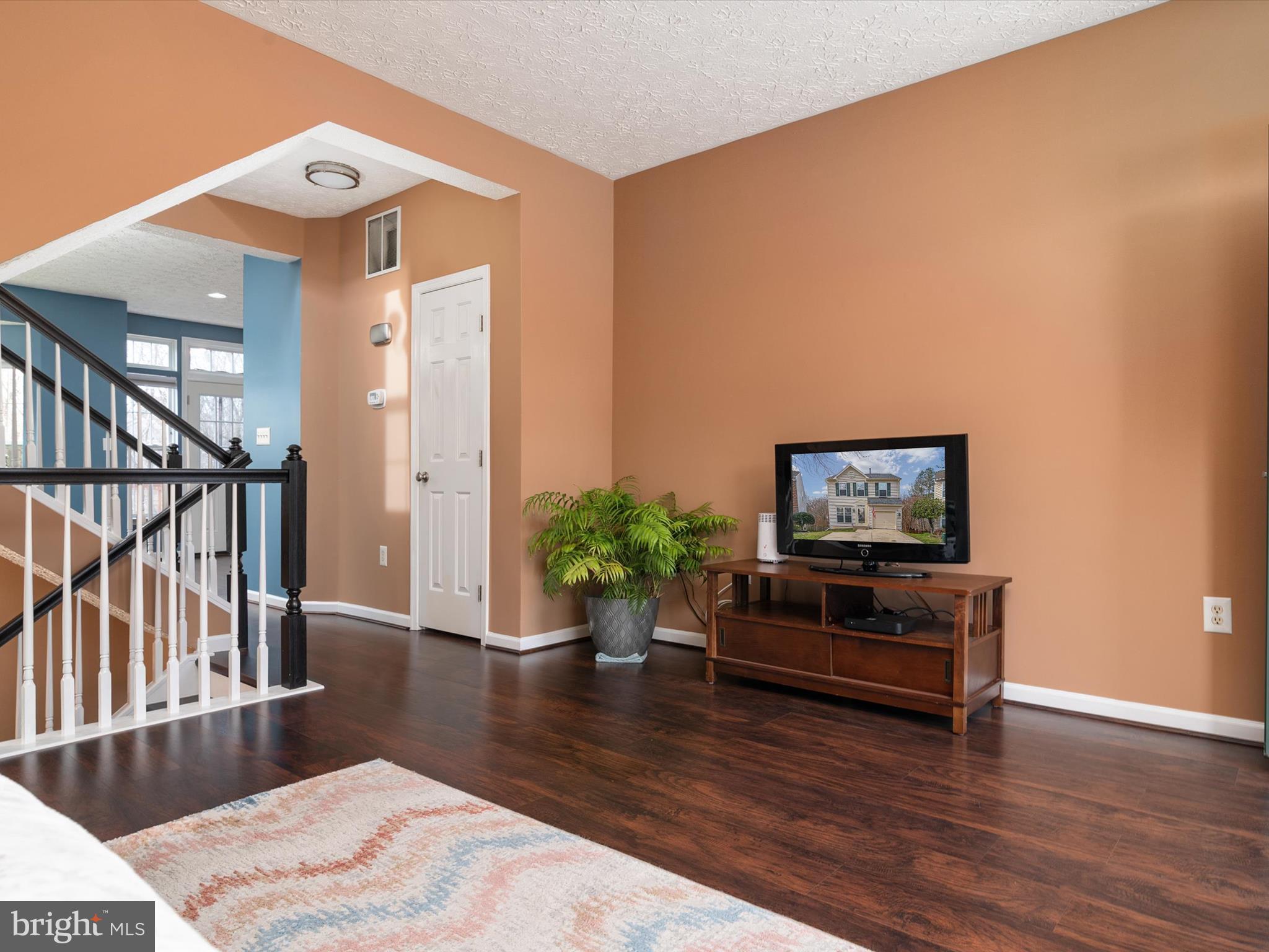 RUSSETT - Residential