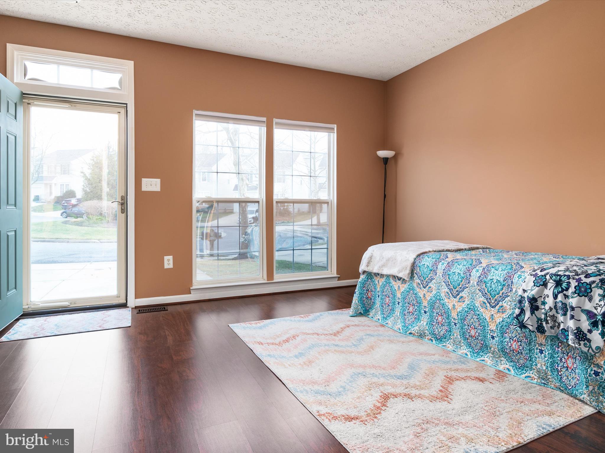 RUSSETT - Residential