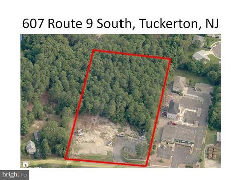 Photo of 607 Route 9 S, TUCKERTON, NJ 08087 (MLS # NJOC2043284)
