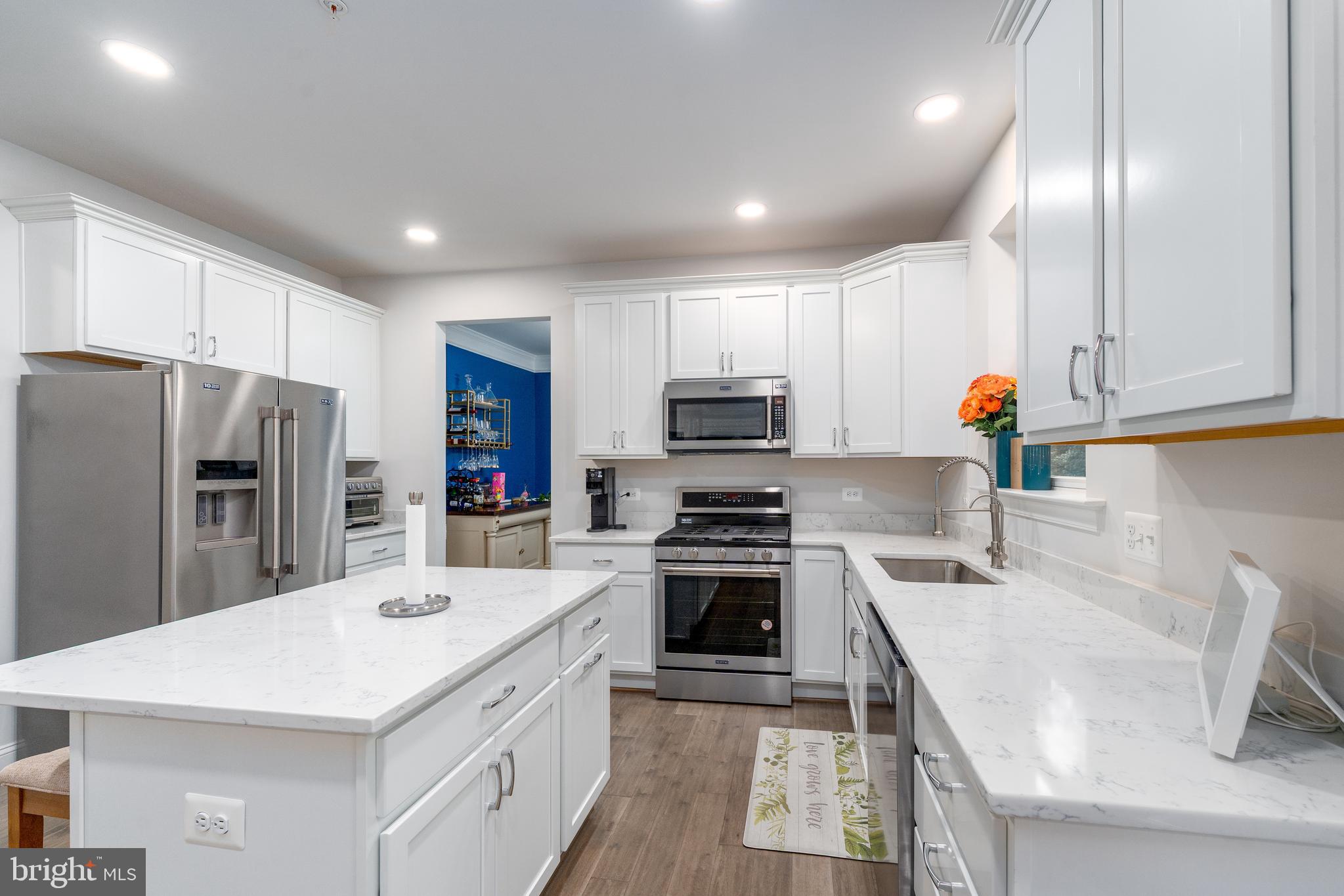 6210 HUNTERS HOLLOW ROAD