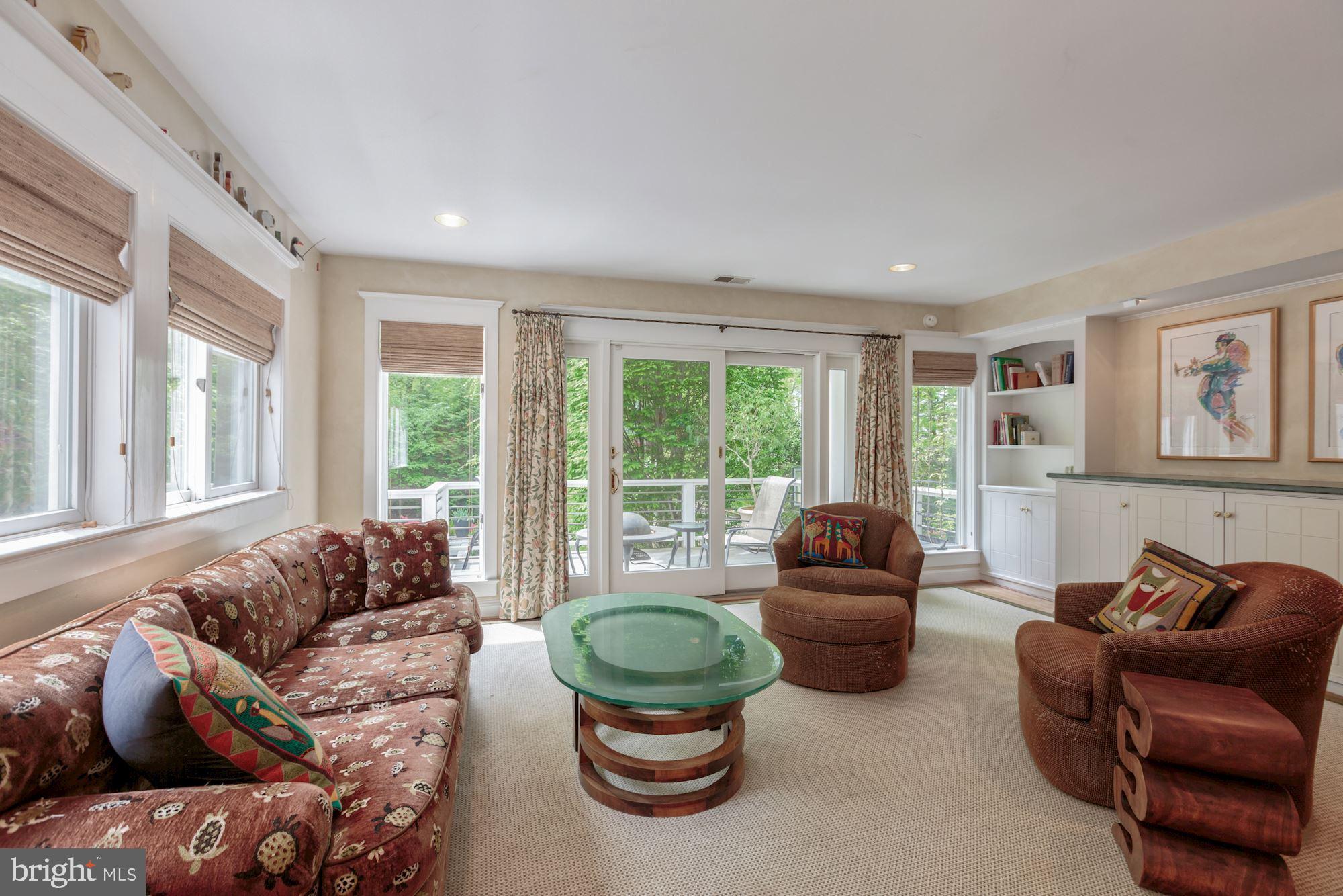 WEST CHEVY CHASE HEIGHTS - Residential