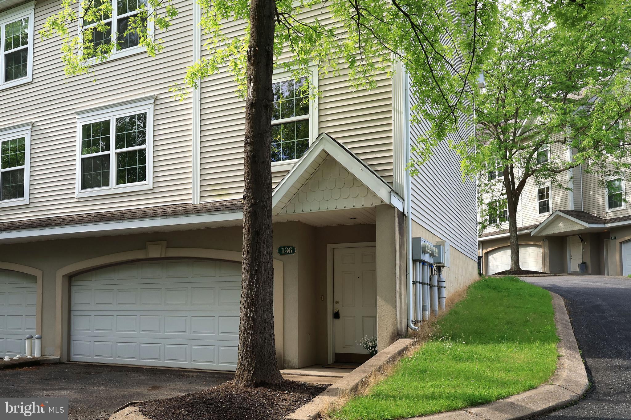 GALEN OAKS - Residential