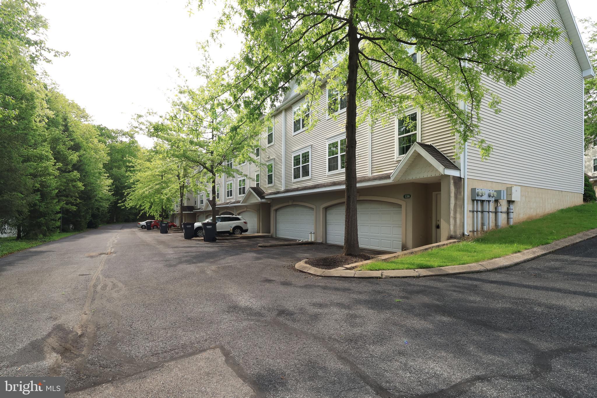 GALEN OAKS - Residential