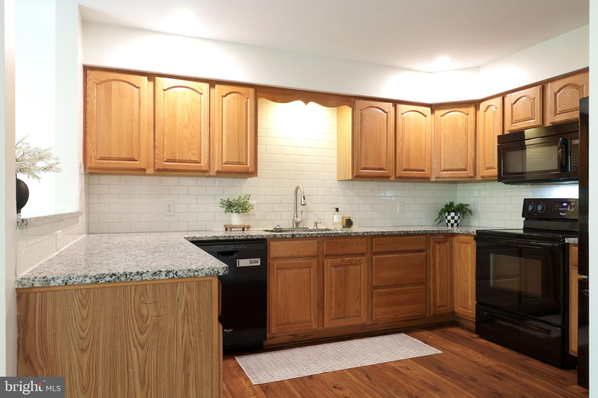 GALEN OAKS - Residential