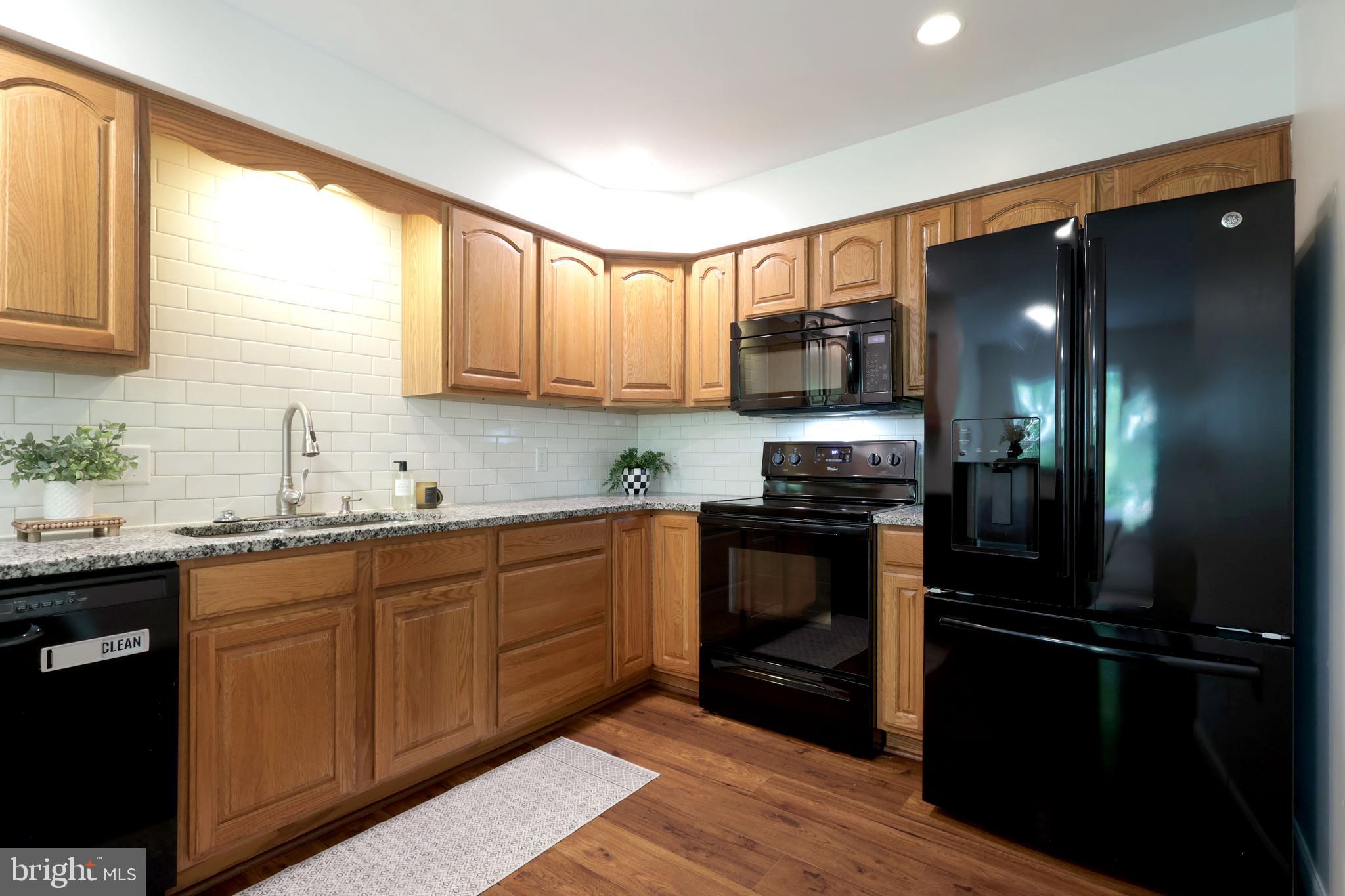 GALEN OAKS - Residential