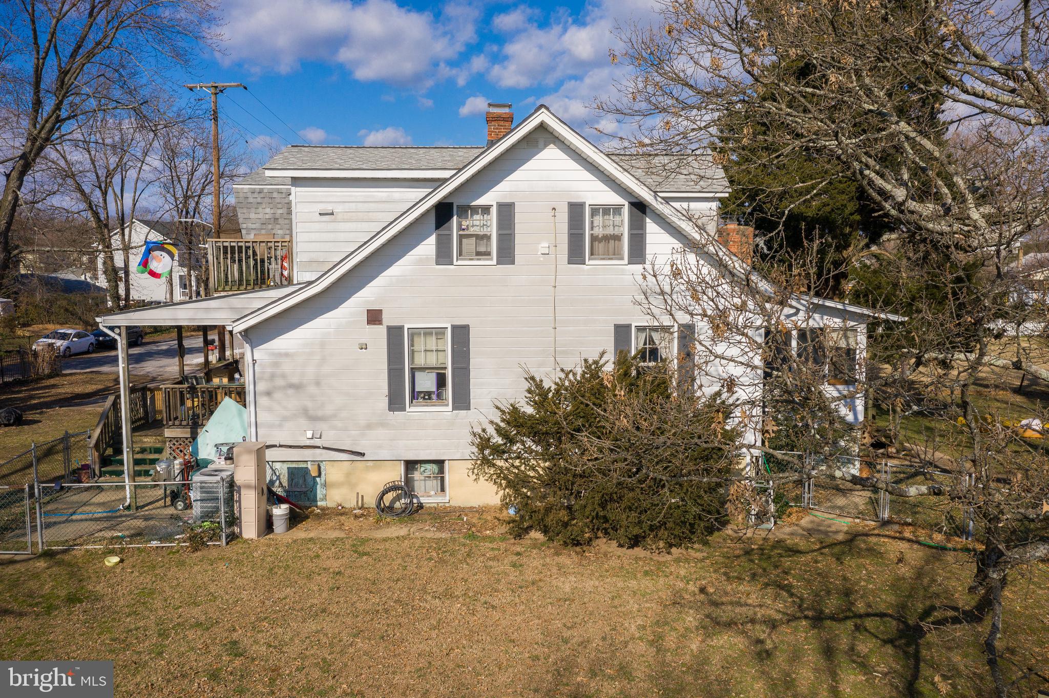 MAGOTHY MANOR - Residential