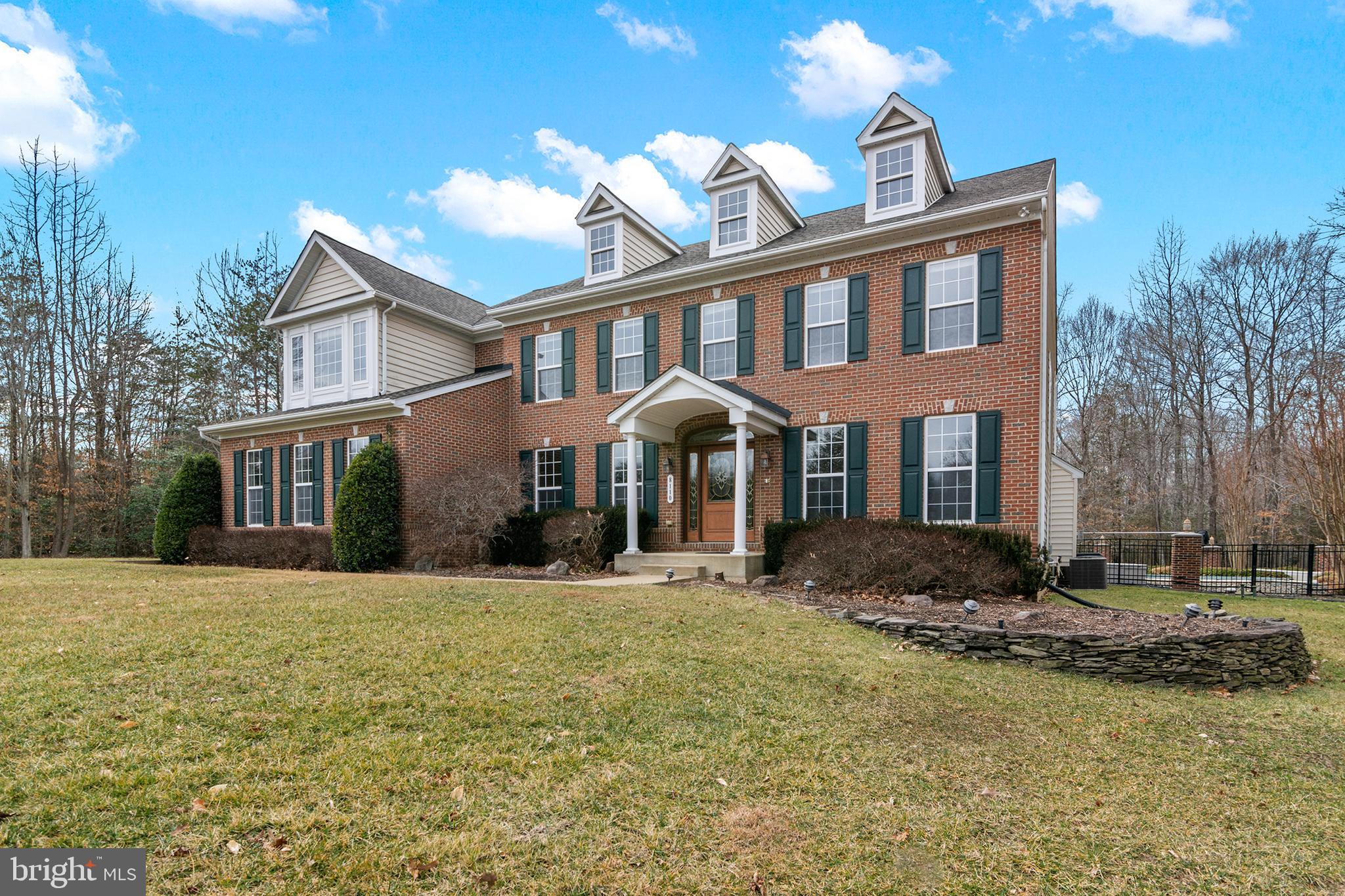 LONGMEADE - Residential